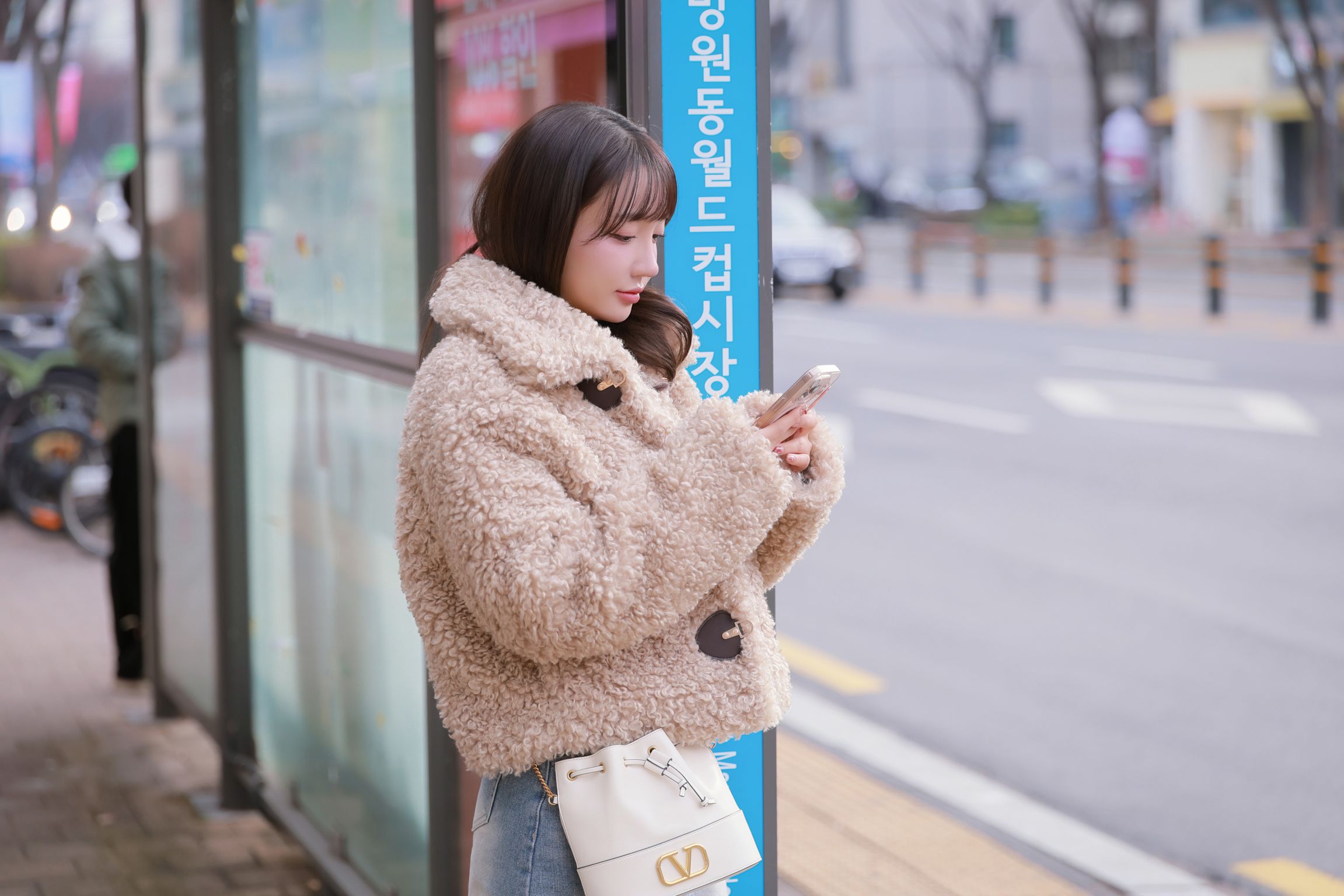 Son Ye-Eun (손예은): 2025 X-Mas Offline 110 Son Ye-Eun (손예은): 2025 X-Mas Offline