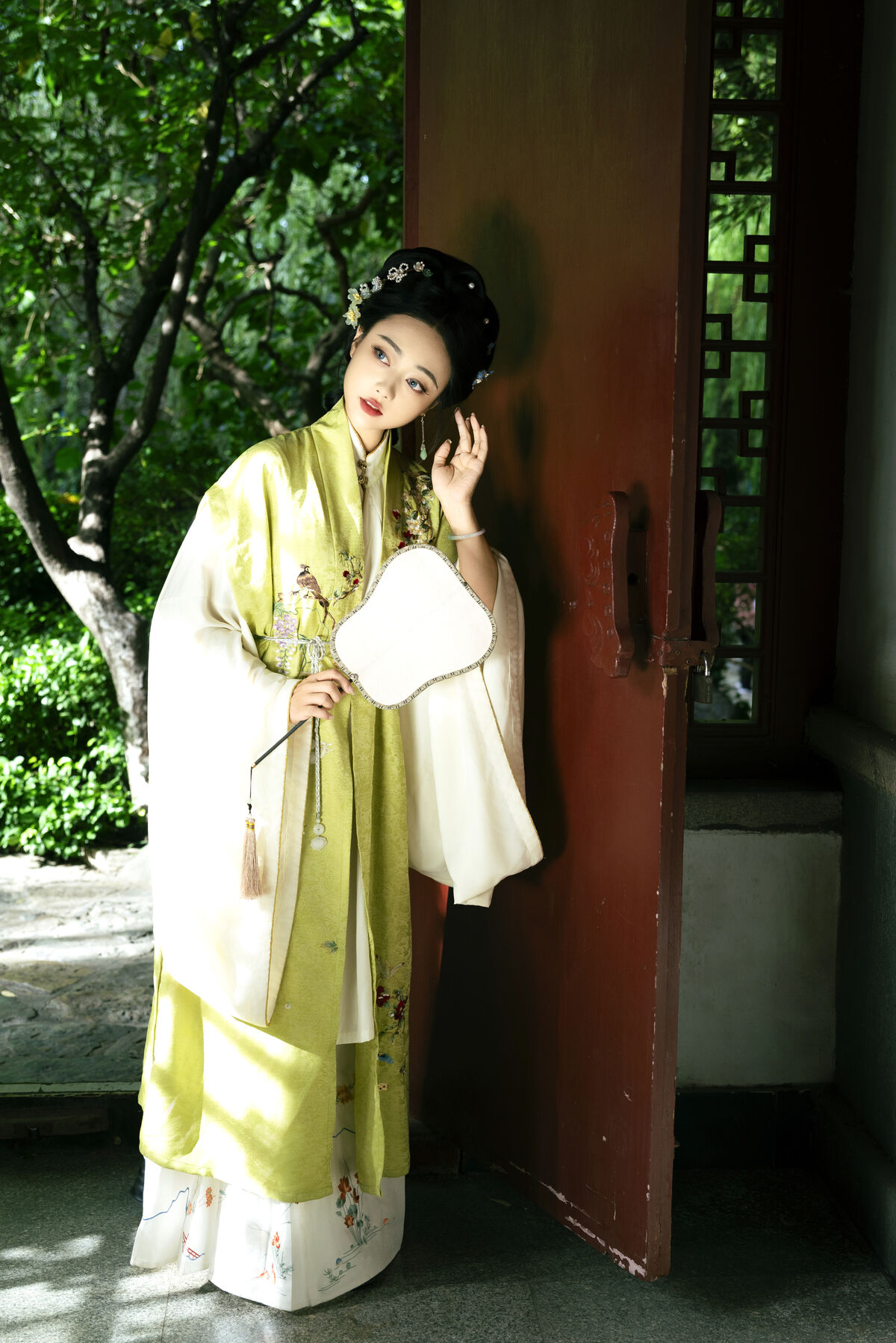 YiTuYu艺图语 Vol.10448 Yi Ming