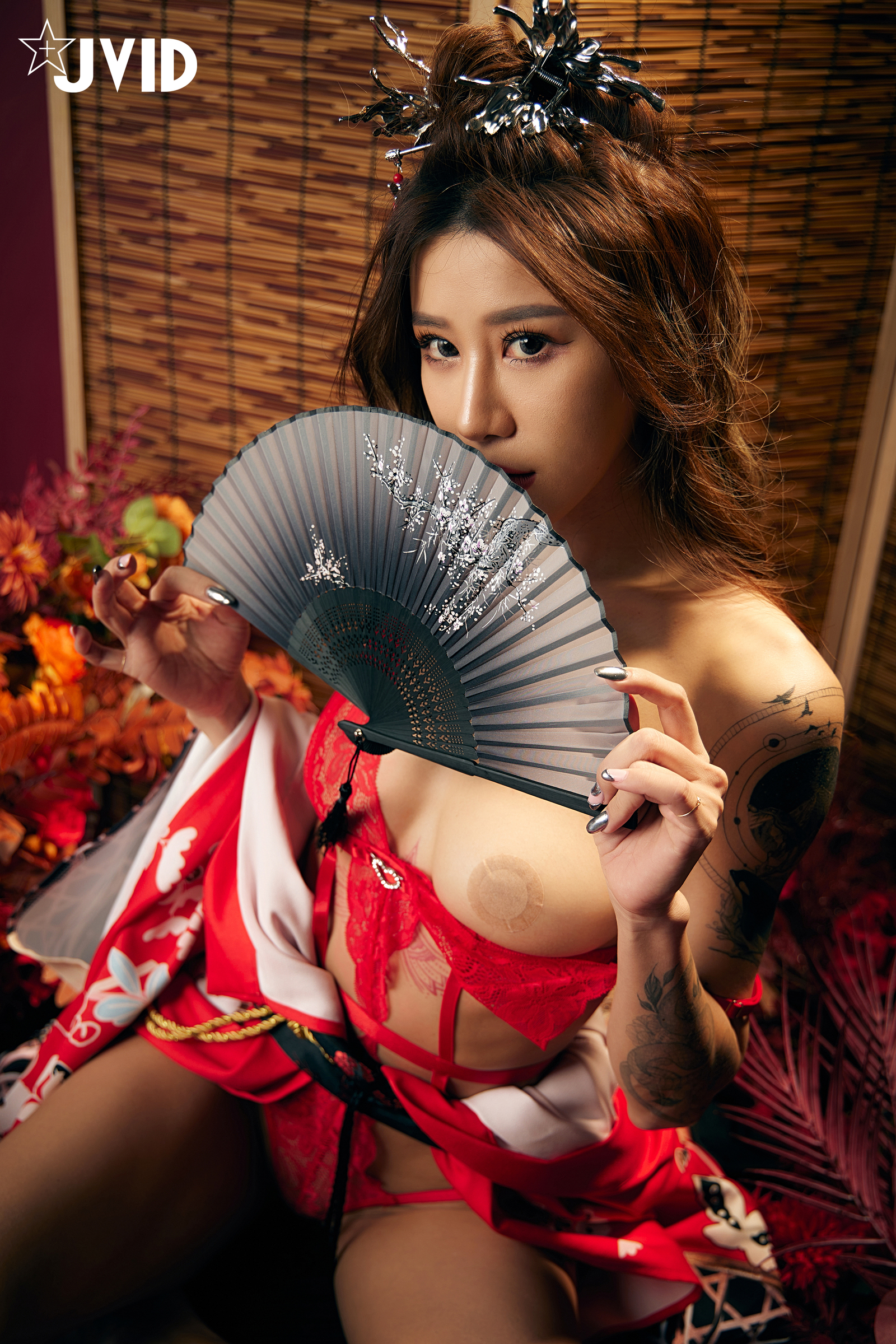 [JVID] Lara 雙囍 – 聖上寵幸首選～傾國傾城囍媚娘 婀娜多姿 酥胸外露