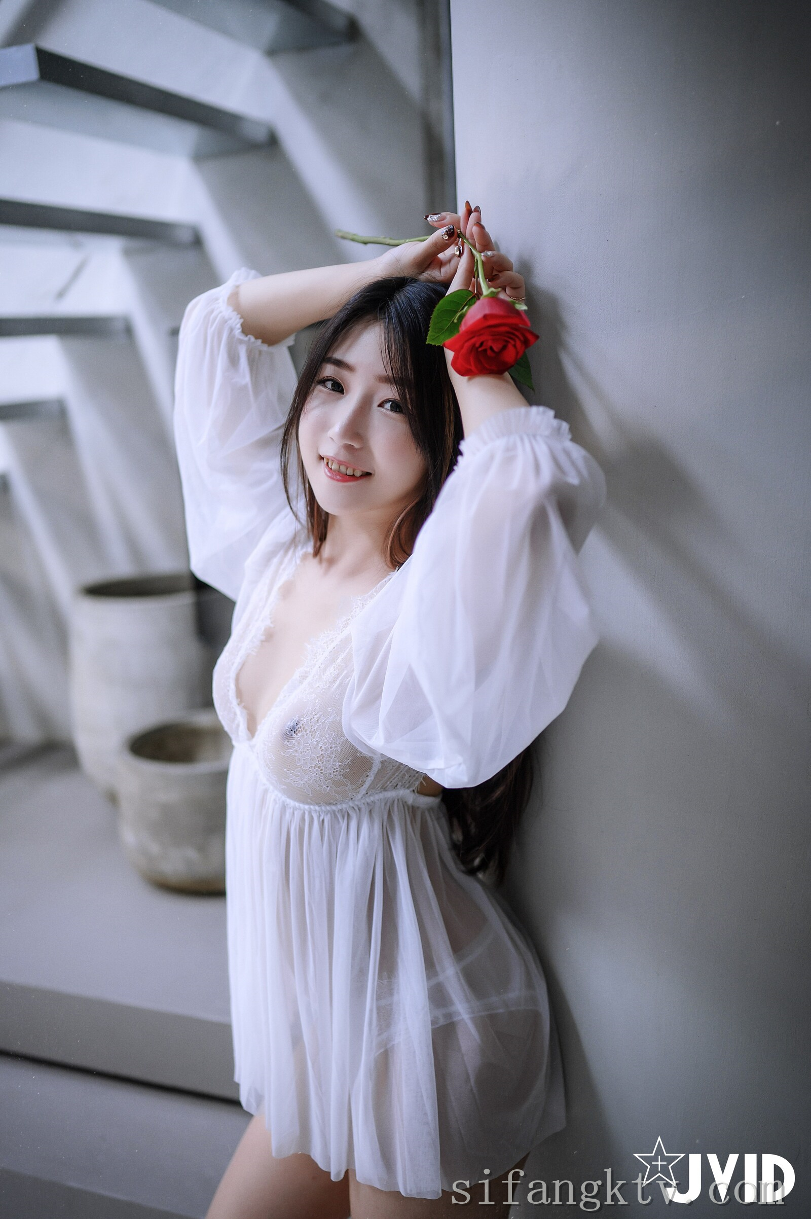 [JVID] 肉包Mini – 用玫瑰成功征服可爱肉包的肉体-热爱