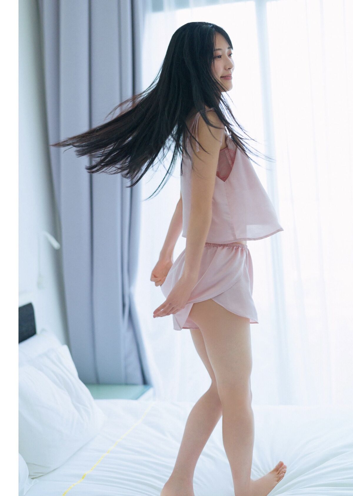 Airi Sato 佐藤綺星 - 1st写真集 天使の反射角度 Part01