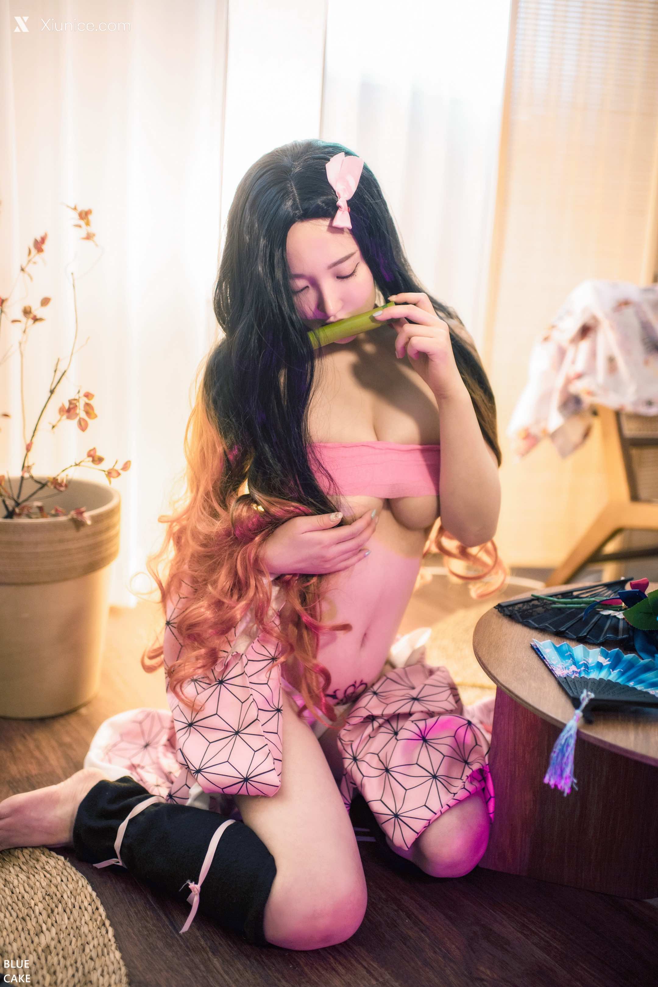 BLUECAKE Son Ye-Eun (손예은) – Pink Oni 4K