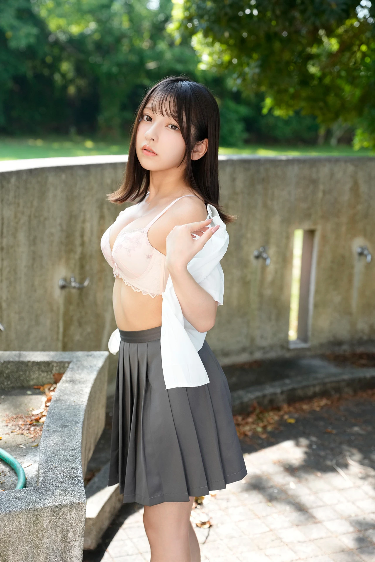 Toumi 十味, デジタル写真集 「ゼロイチ学園 シーズン２」