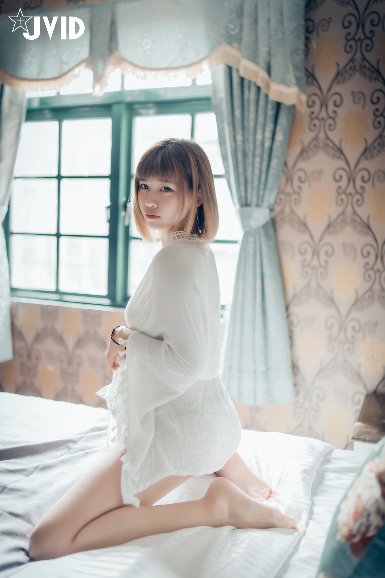 [JVID] 果寶寶 – 與巨乳女友果寶寶開房間的全裸無碼寫真
