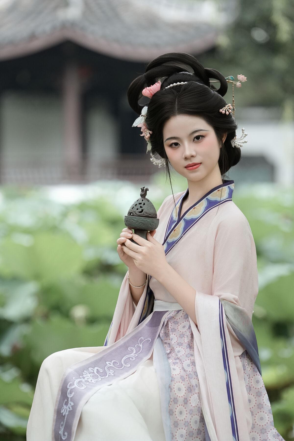 YiTuYu艺图语 Vol.10526 Qi Qi