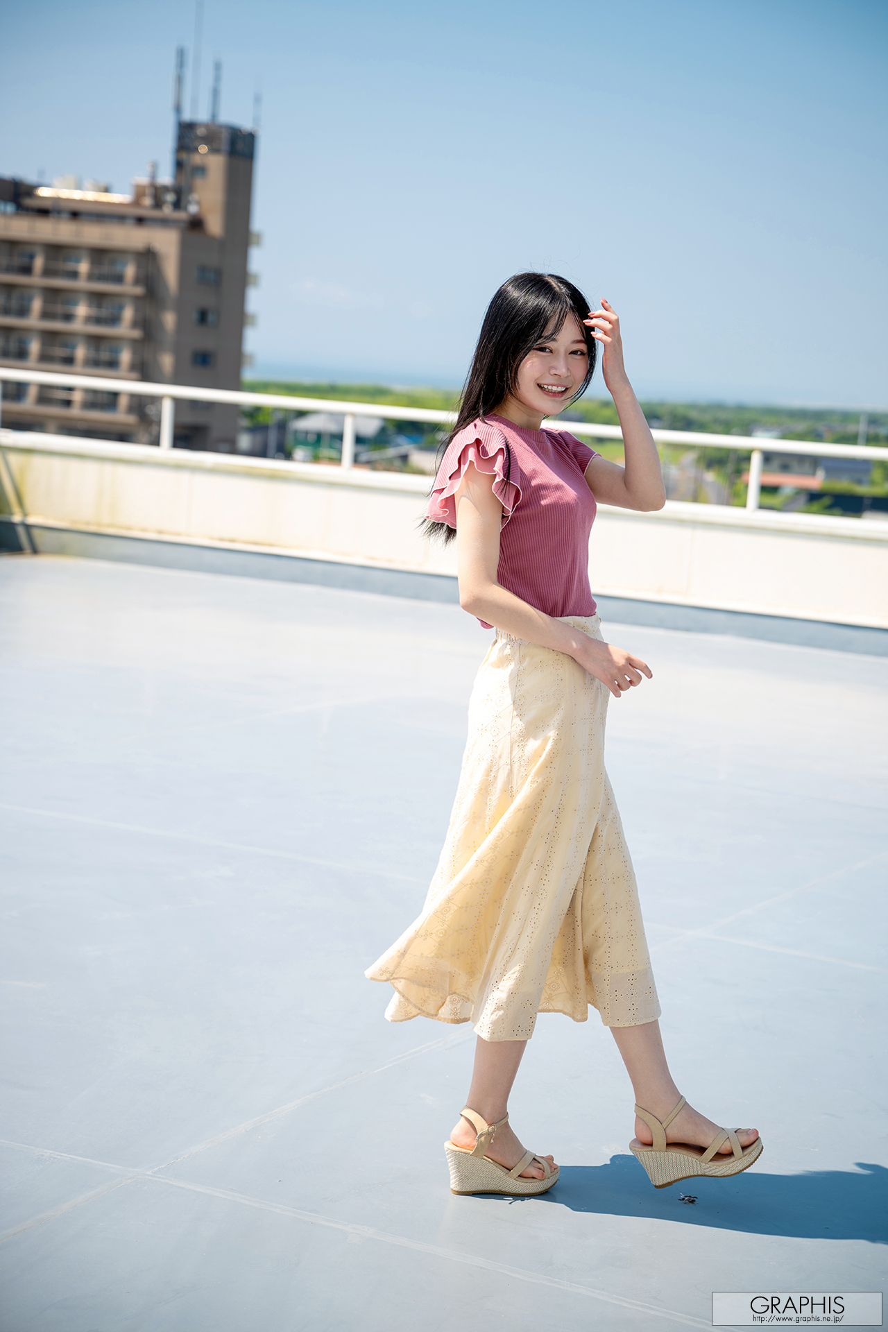 [Graphis] Gals – Uta Hibino 響乃うた cheerful! vol.1