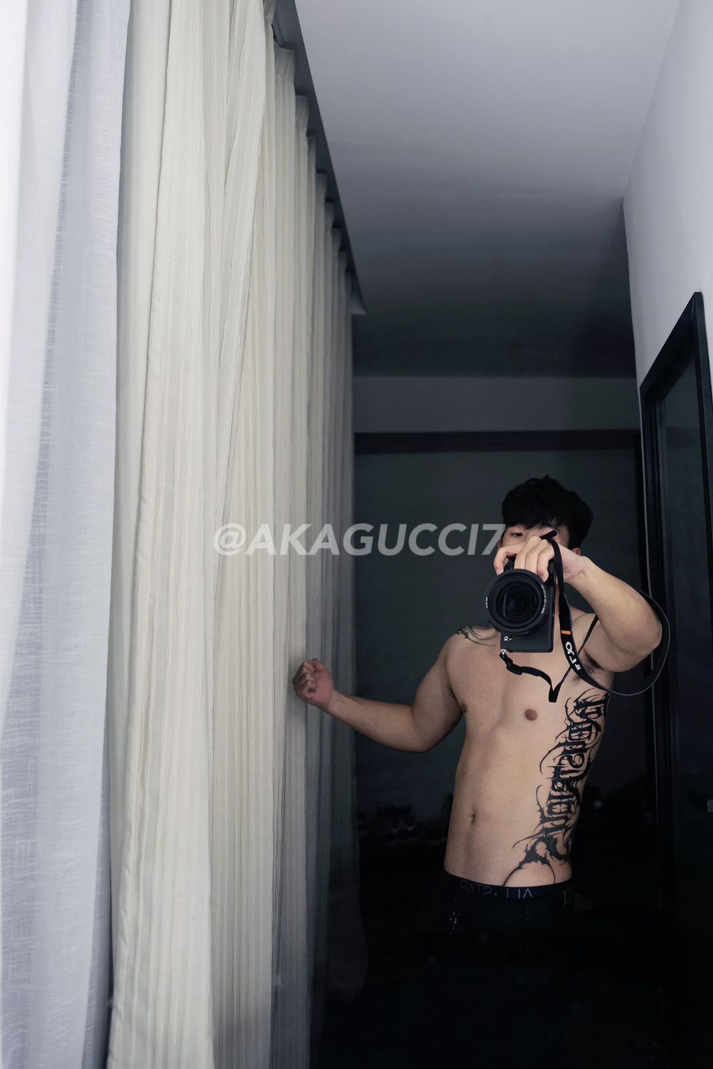 [OtherXXX] AKAGU： 长腿白虎福利姬 绝版私拍