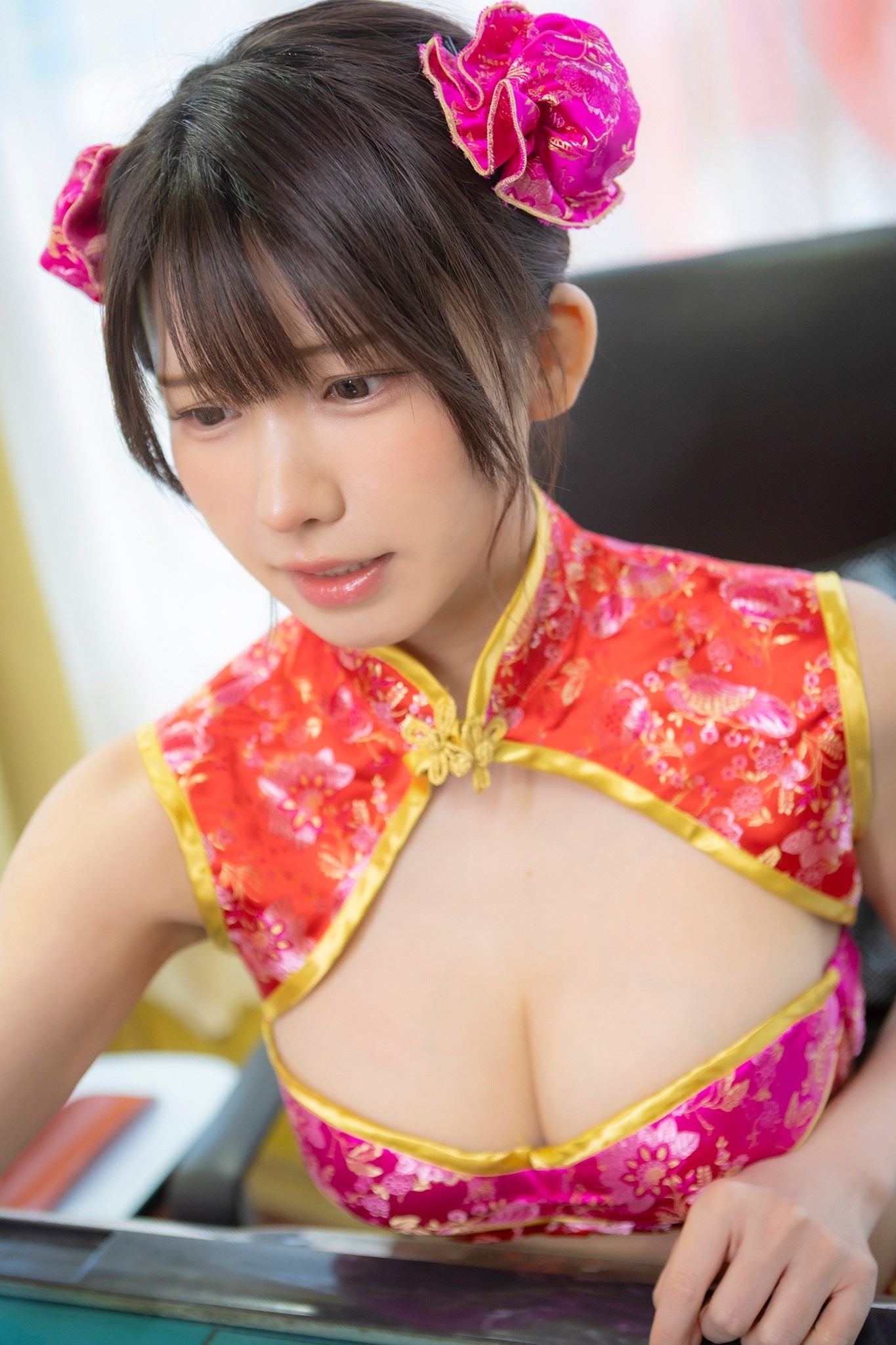 [Photobook] えなこ「夢で逢えたら」【ヤングチャンピオンデジグラ】