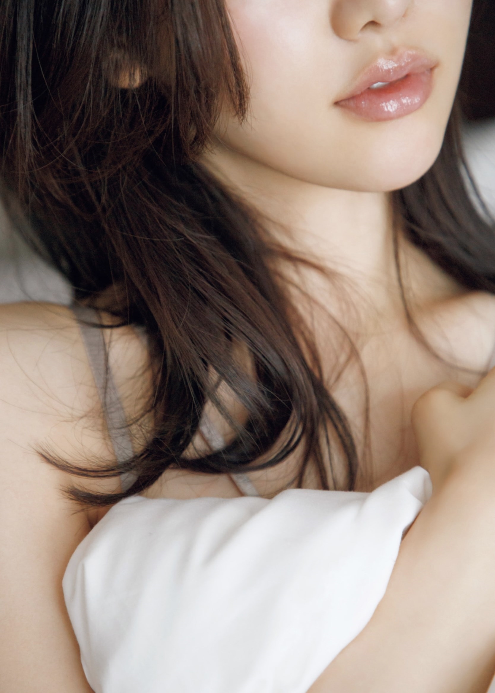 [Photobook] 志崎樺音1st写真集 unplugged