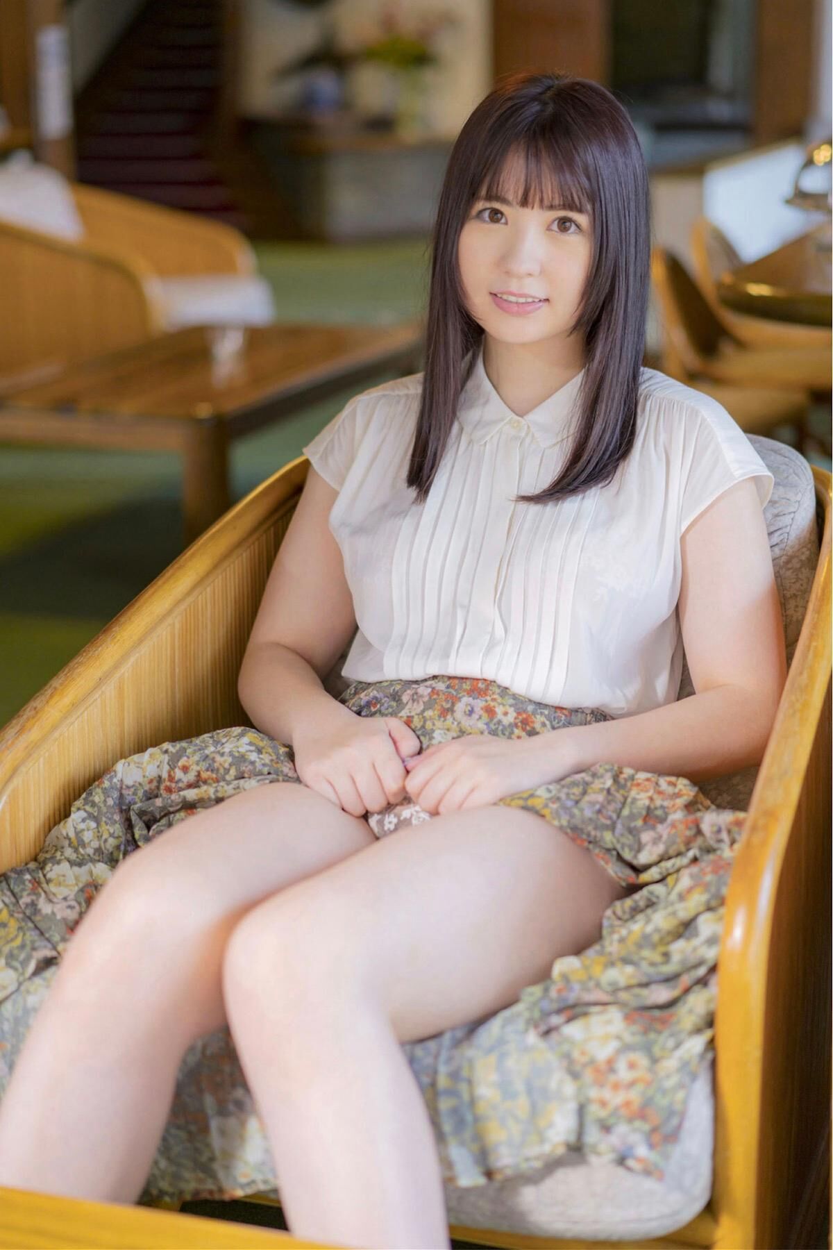 PANCHIRA - 全編制服パンチラ写真集 02