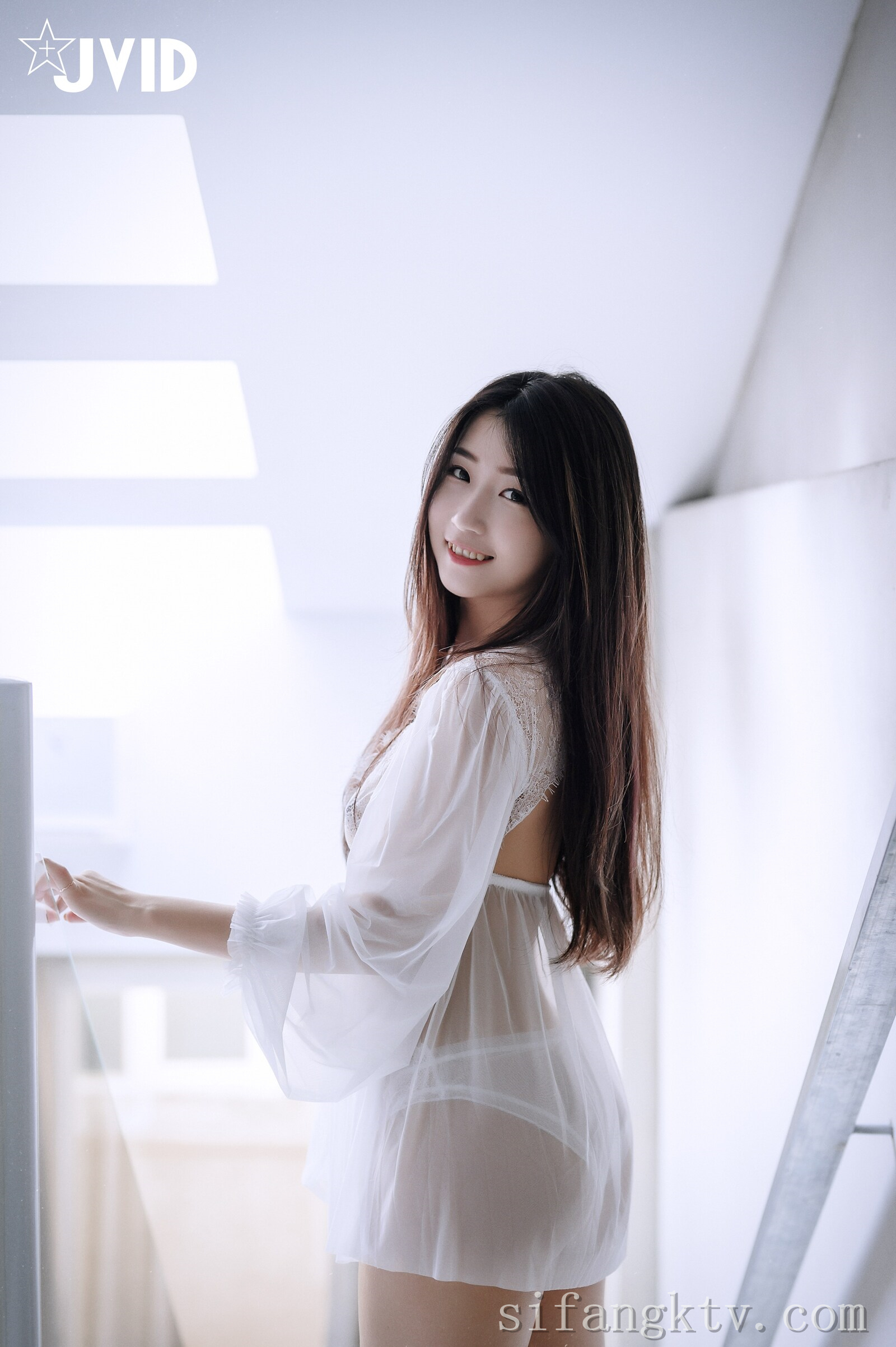 [JVID] 肉包Mini – 用玫瑰成功征服可爱肉包的肉体-热爱