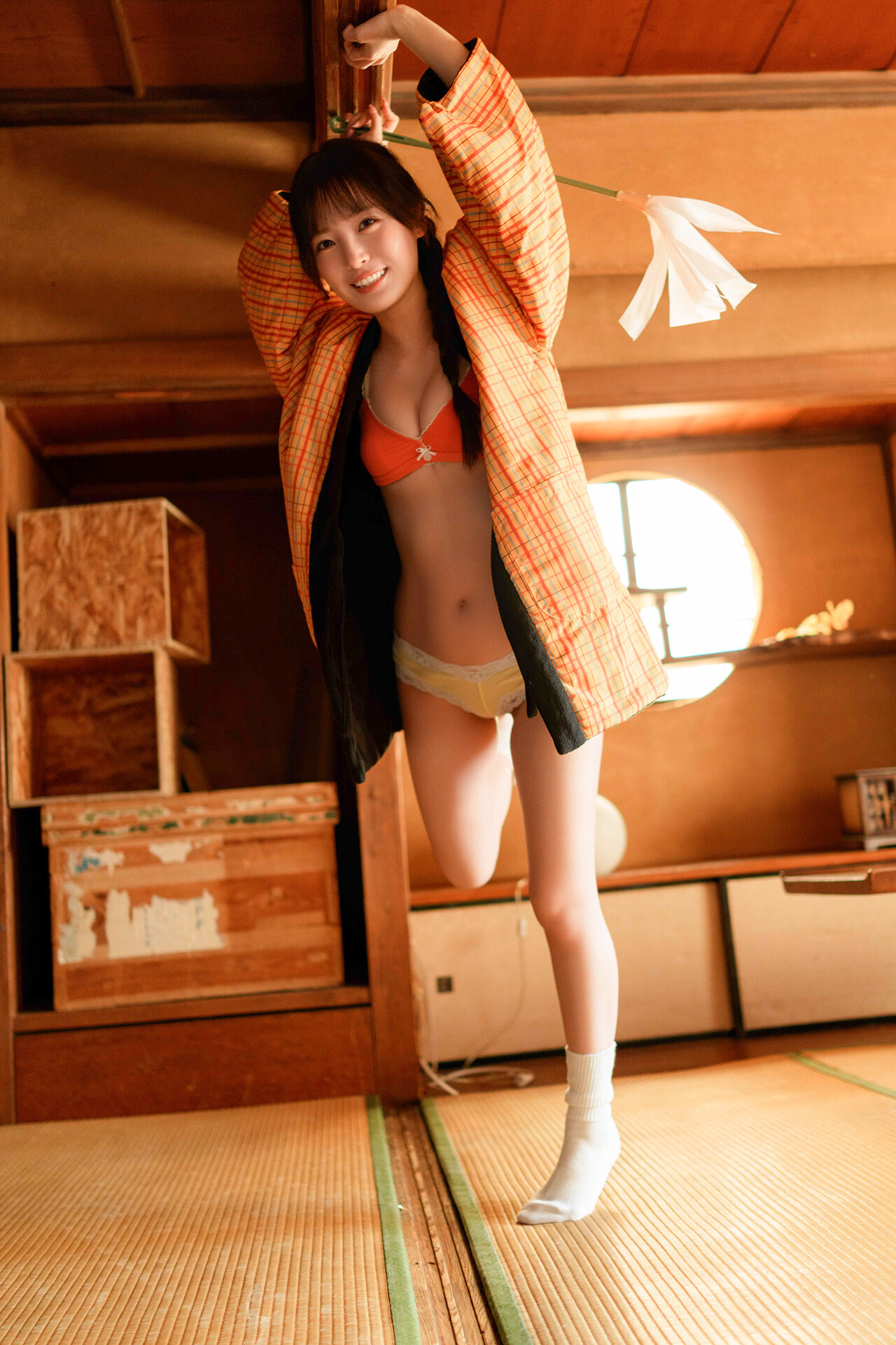 [Photobook] 2026.03.11 発光体 由良ゆら ENTAME36℃デジタル写真集