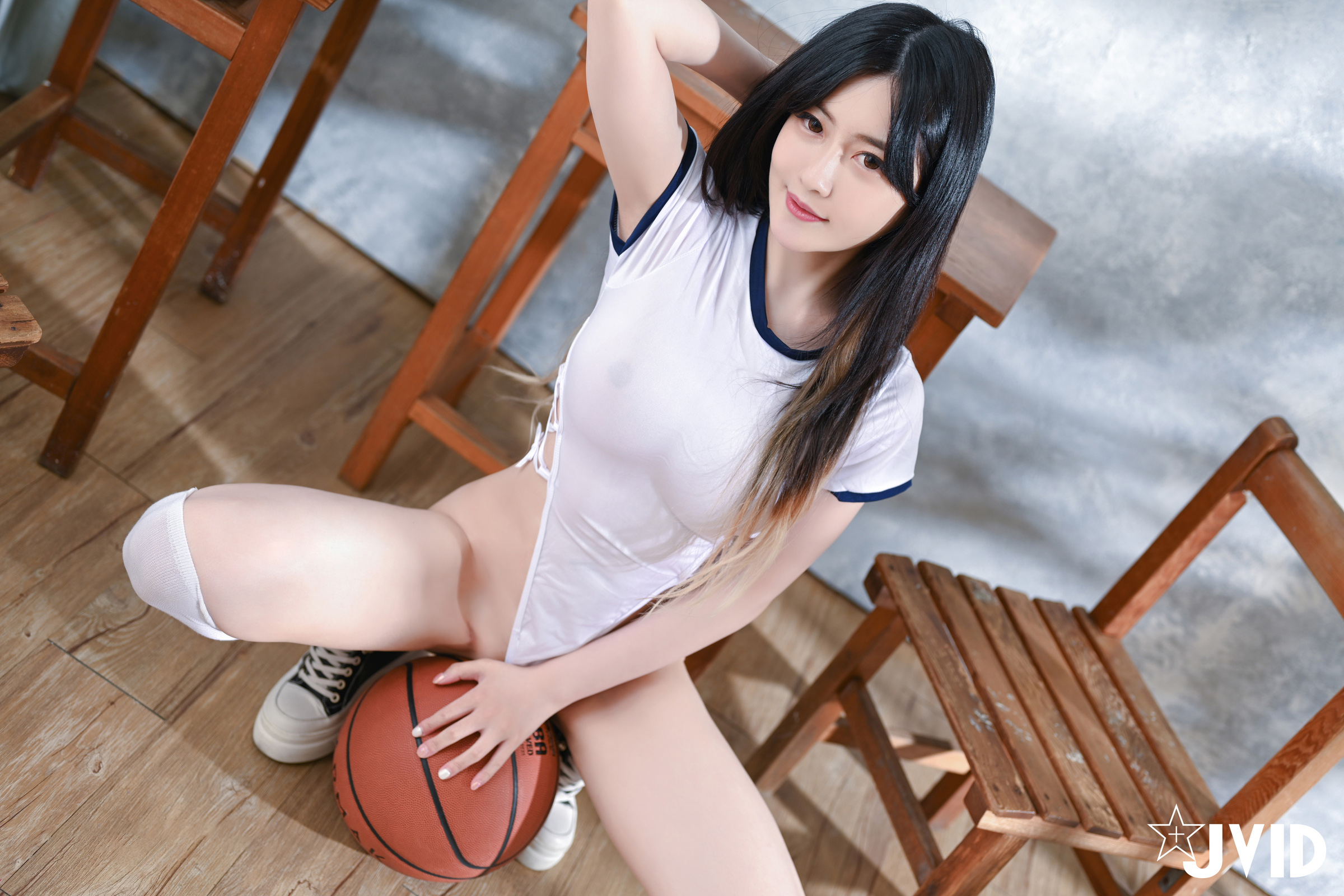 [JVID] 璃奈酱 – 学妹全裸课堂