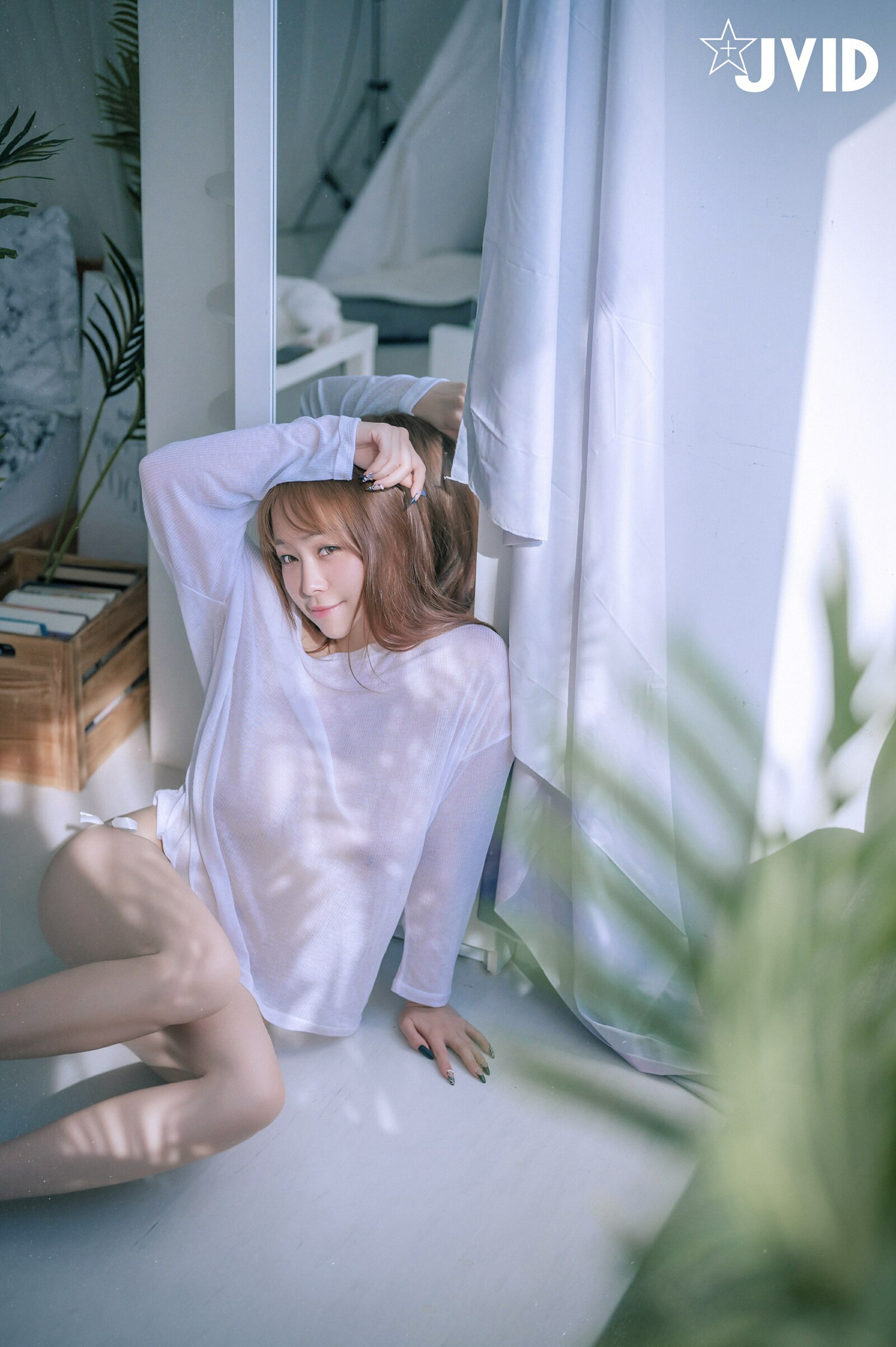[JVID] Julie藏獒 – H罩杯巨乳藏獒，回國後的性感絕美首發