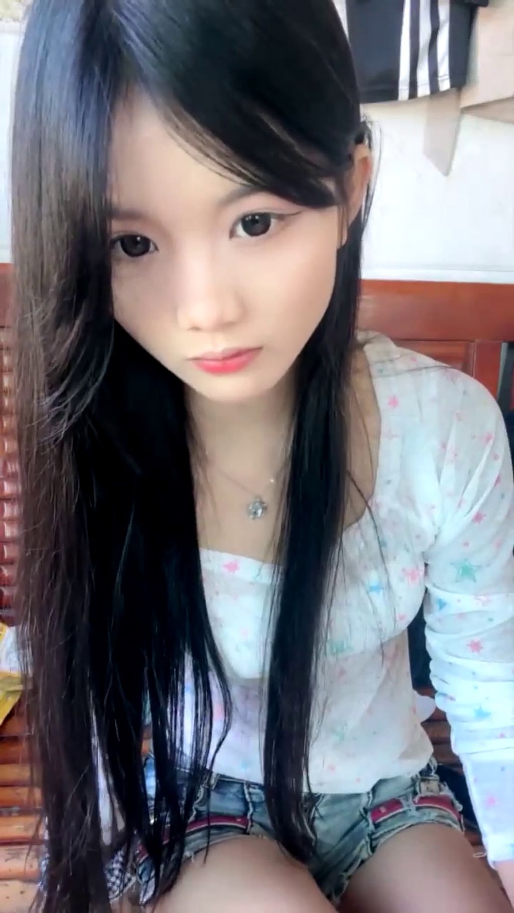 水嫩宝宝: 农村07年美少女 户外跳蛋 勾搭隔壁油腻大叔 58 水嫩宝宝: 农村07年美少女 户外跳蛋 勾搭隔壁油腻大叔