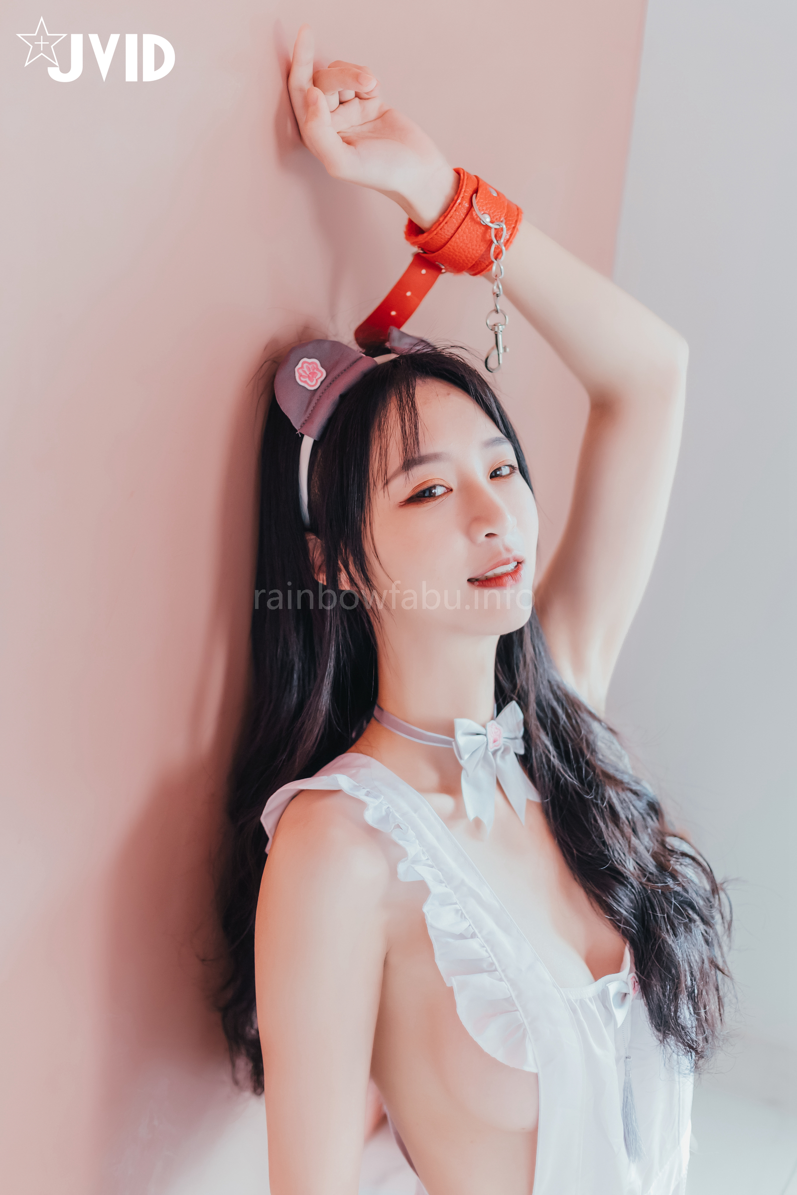 [JVID] Sunny小采緹 – 『開腿綑綁』過節寂寞難耐自己玩起來的Sunny小僕娘