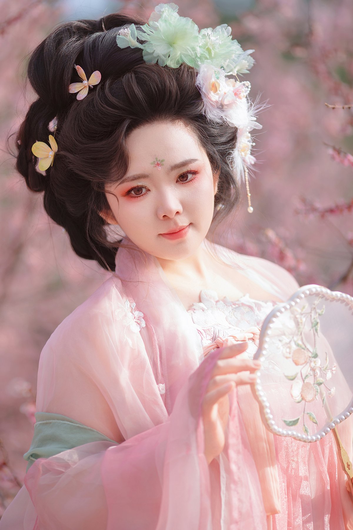 YiTuYu艺图语 Vol.10612 Liu Liu
