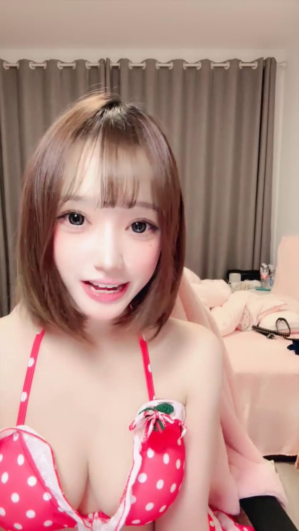 性感小兔: 白嫩软萌女神 逆天身材裸舞合集 57 性感小兔: 白嫩软萌女神 逆天身材裸舞合集