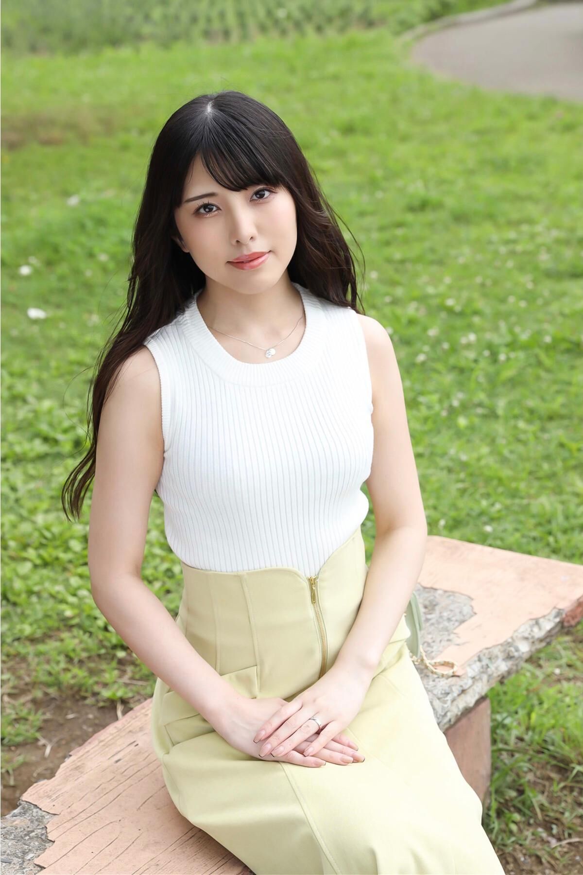 Mahiro まひろさん - 童顔でアイドルのような若奥様 Part01