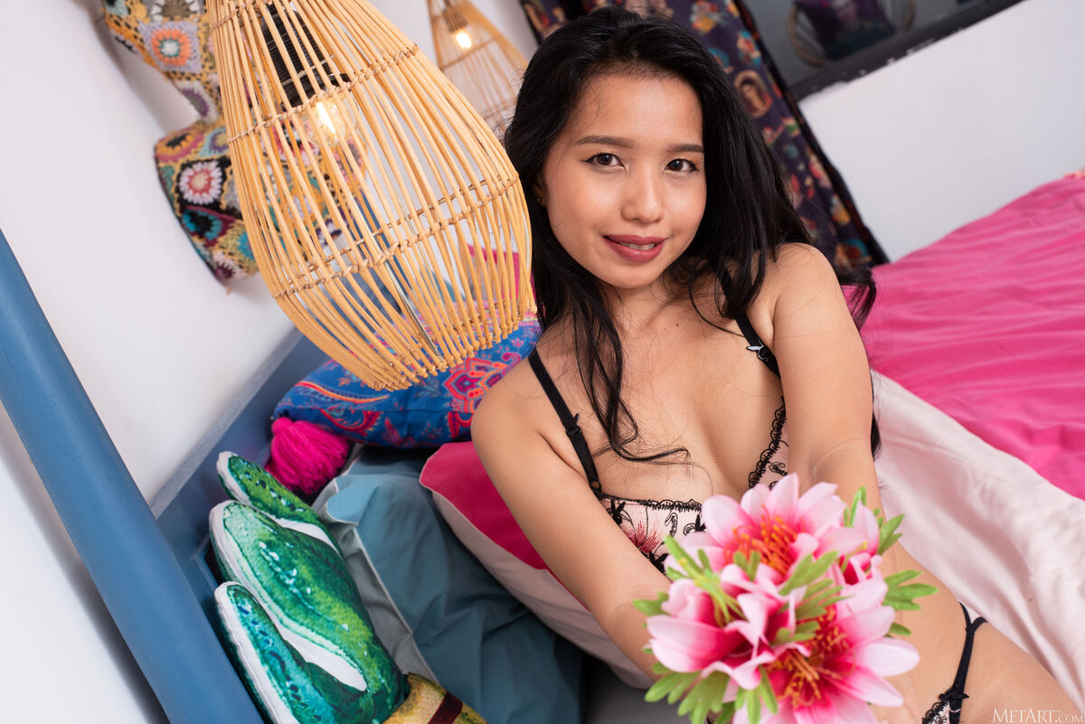 MetArt Norah - Four Poster
