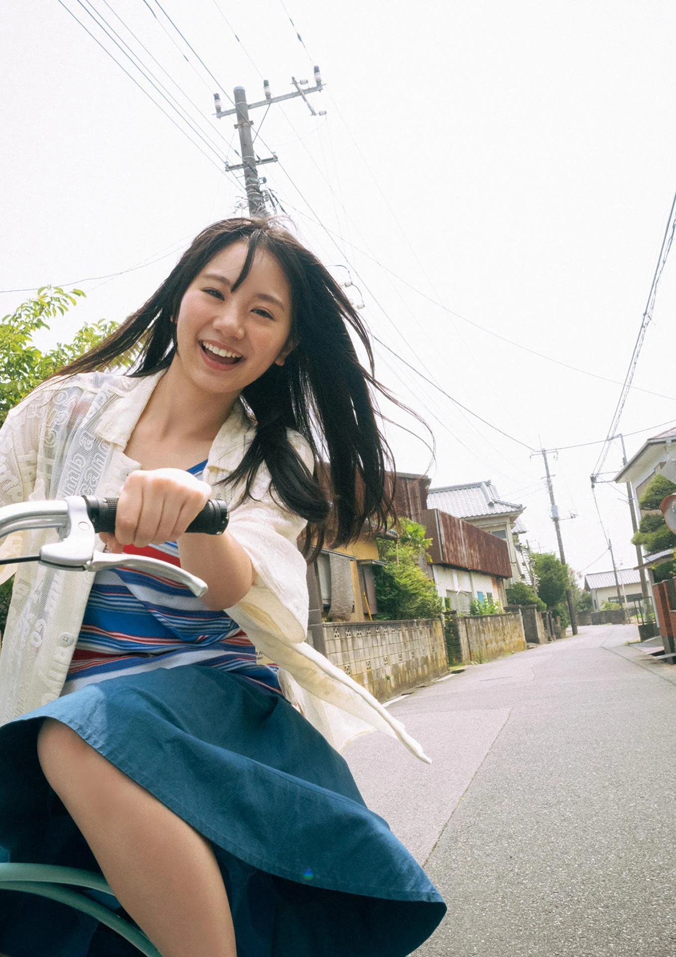 塩釜菜那 南後杏子 大賀彩姫 岬なこ 地頭江音々, B.L.T. 2025.09 (ビー・エル・ティー 2025年9月号)