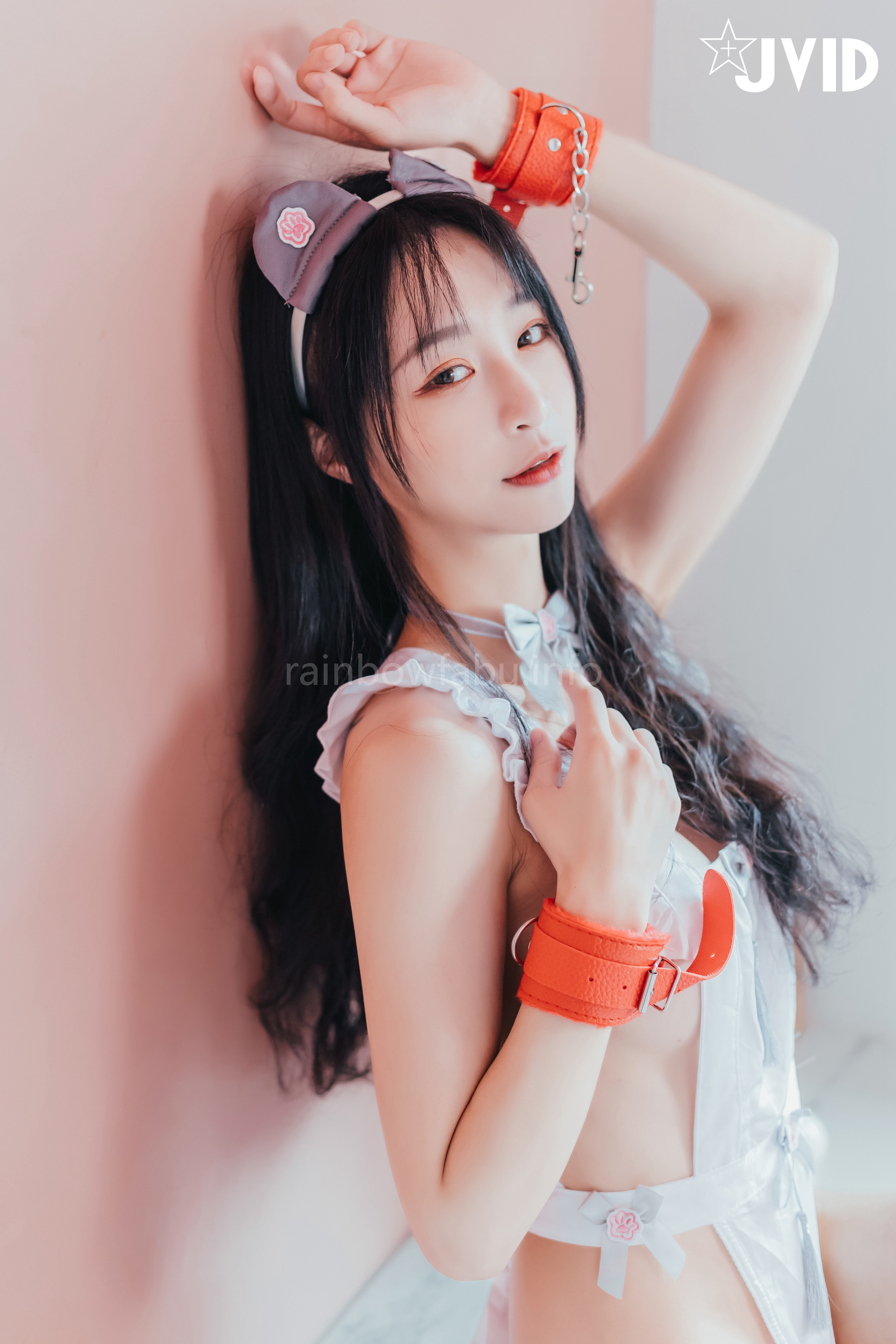 [JVID] Sunny小采緹 – 『開腿綑綁』過節寂寞難耐自己玩起來的Sunny小僕娘