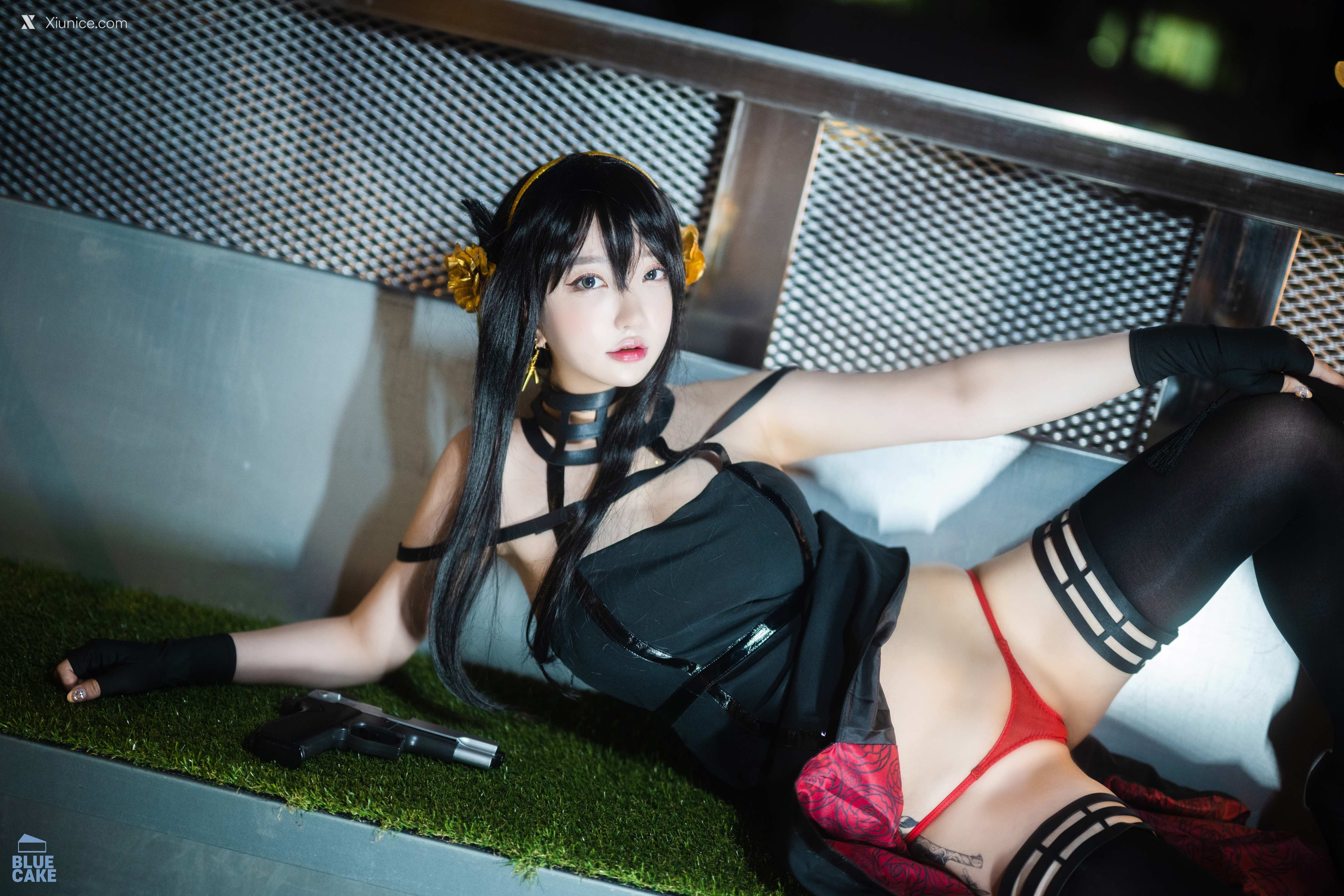 BLUECAKE Son Ye-Eun (손예은) – Black Rose RED+ 4K
