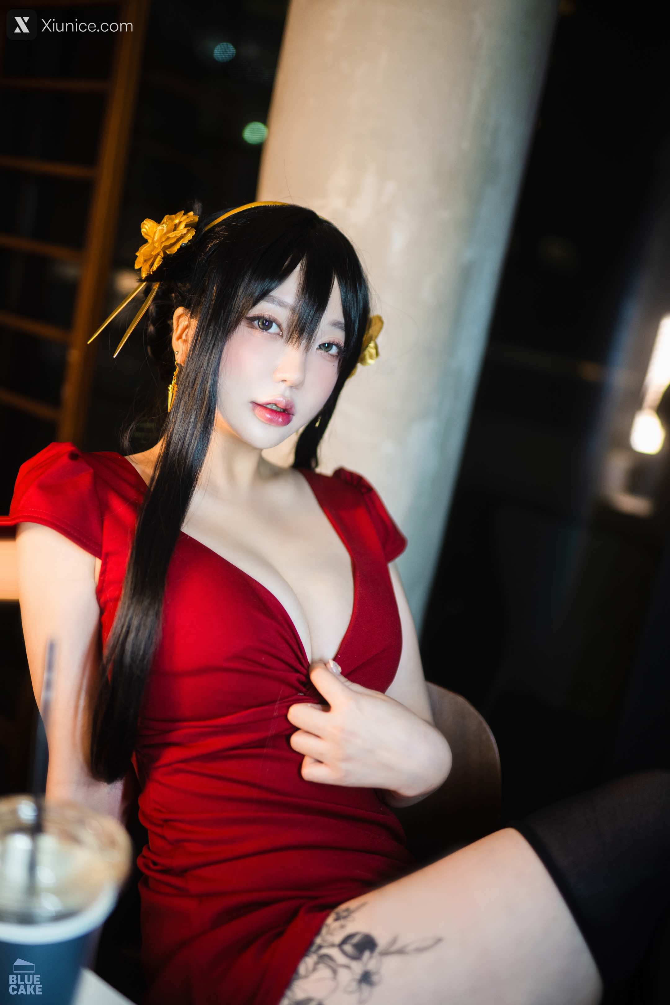 BLUECAKE Son Ye-Eun (손예은) – Black Rose RED+ 4K