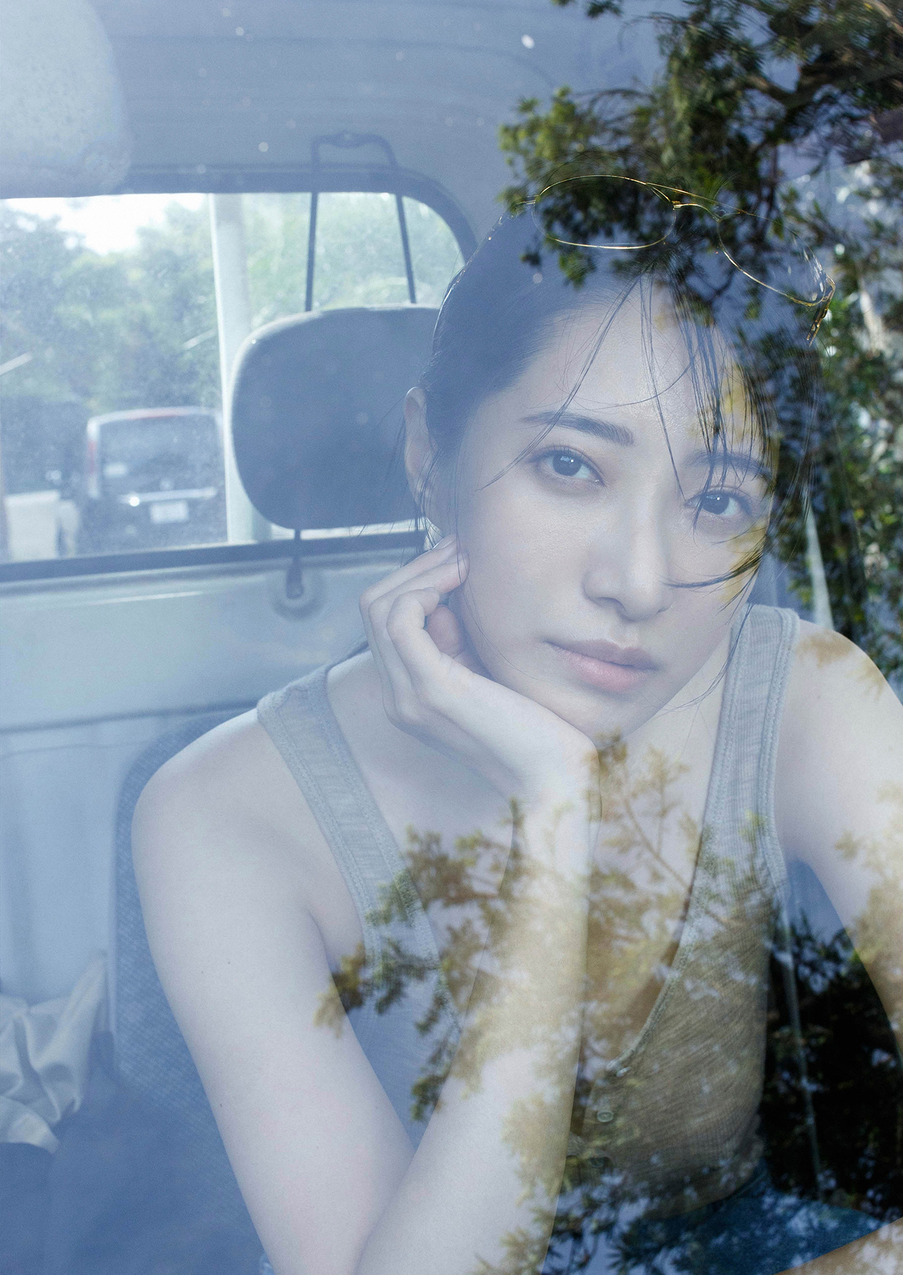 [Photobook] 染谷有香デジタル写真集「赤いアルバム 激情の島」