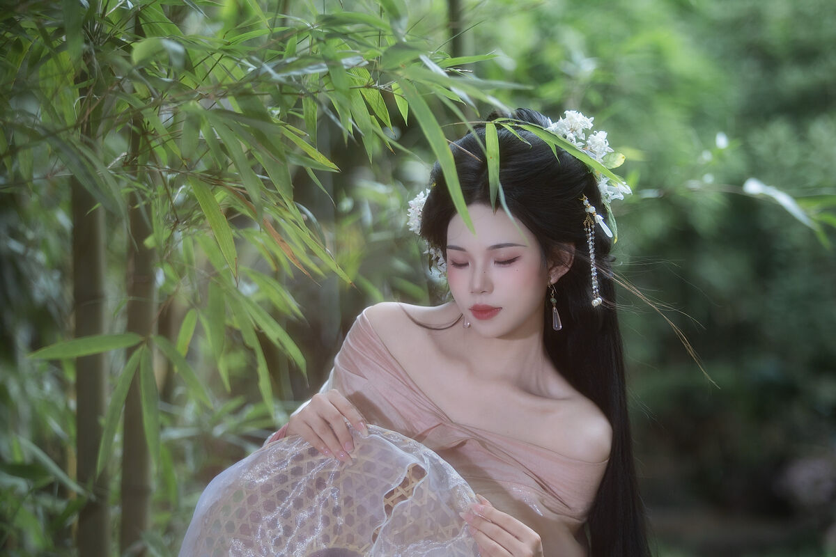 YiTuYu艺图语 Vol.10497 Yi Ming