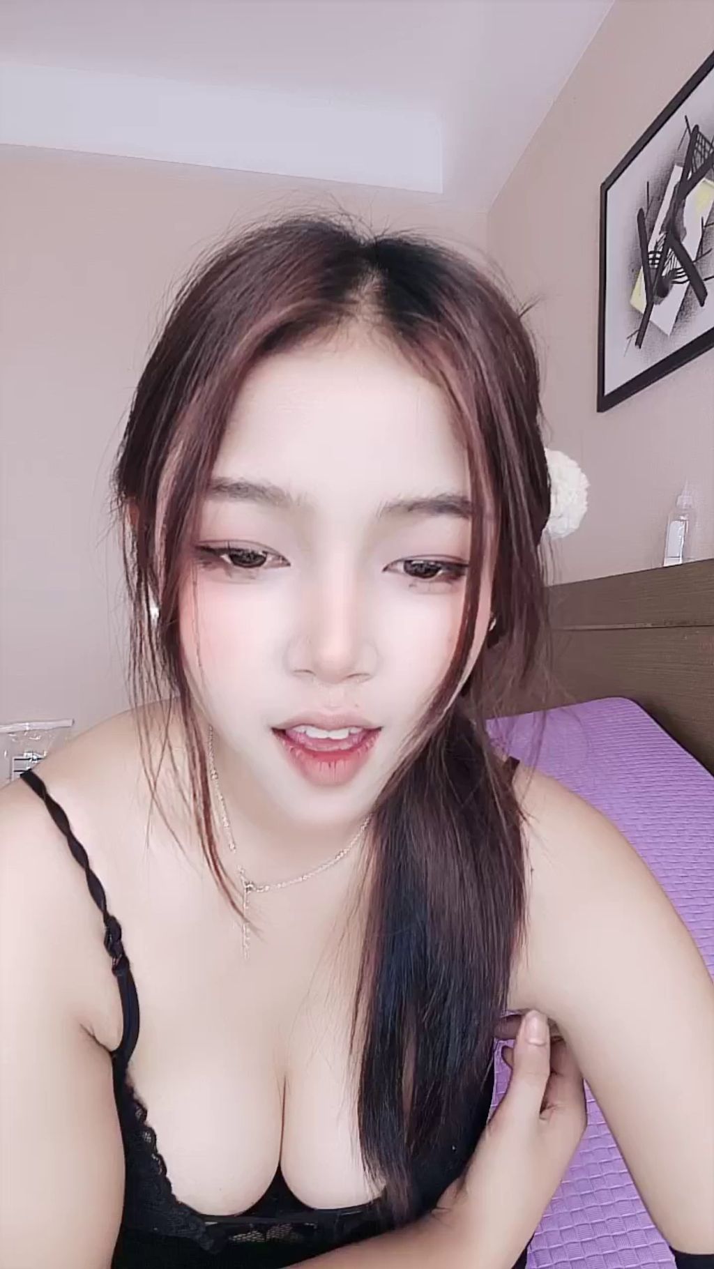 泡芙小笨蛋： 新人G乳尤物下海