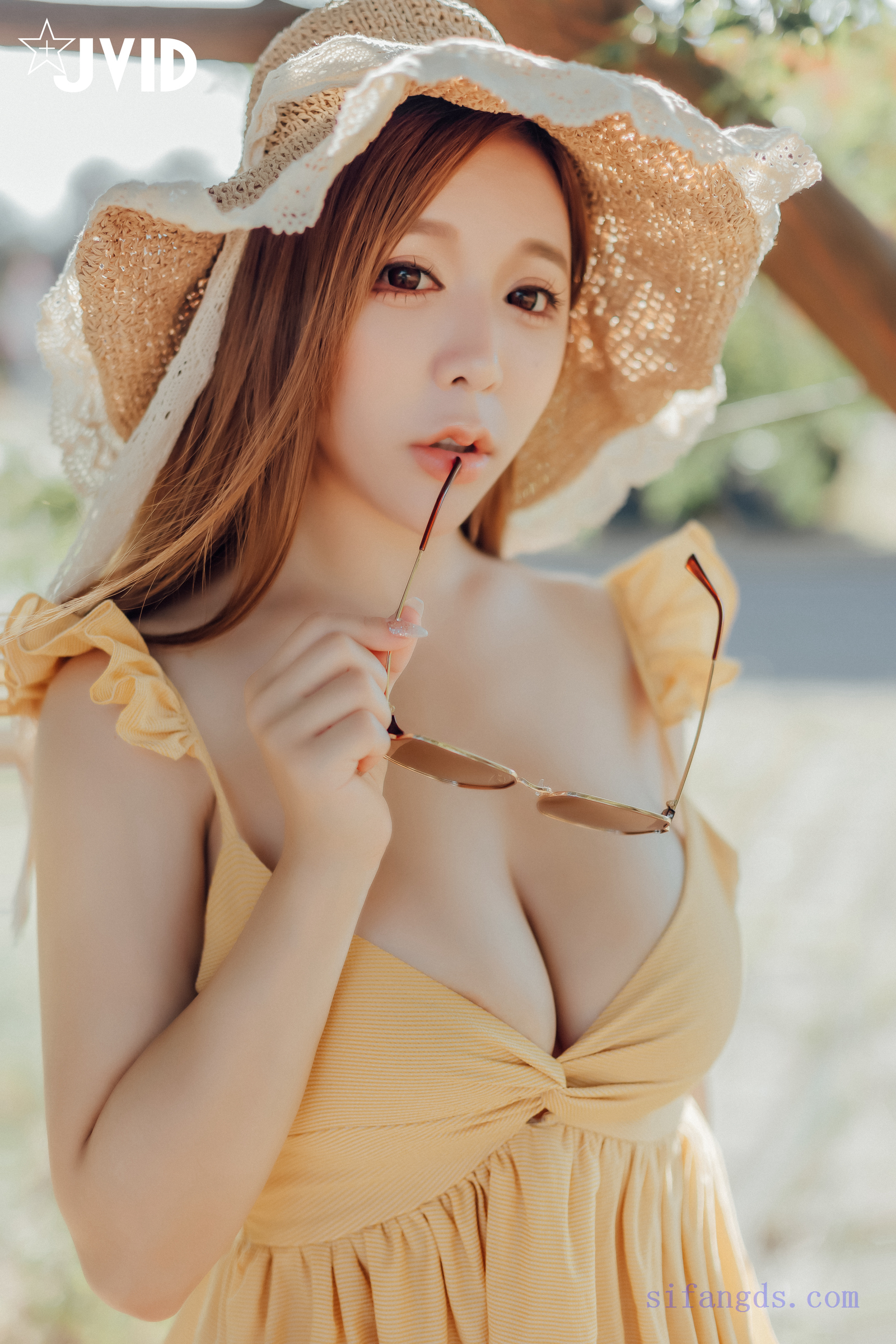 [JVID] 本壘奈 – 我與本壘奈在車內劇烈搖晃體驗極致快感!!!!!