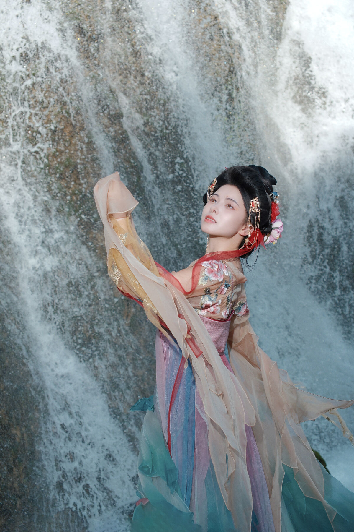 YiTuYu艺图语 Vol.10541 Yi Xin