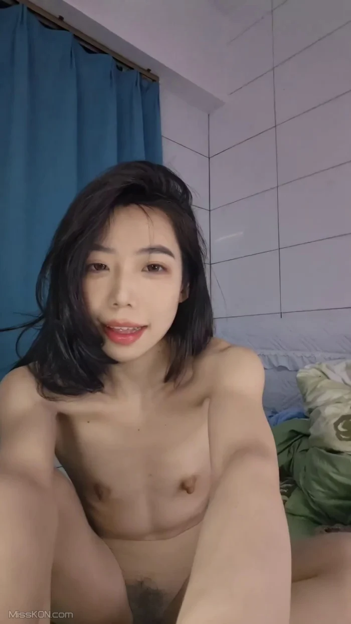 丝丝不是思思： 半糖女主播 跑车回馈金主福利视频合集 #02
