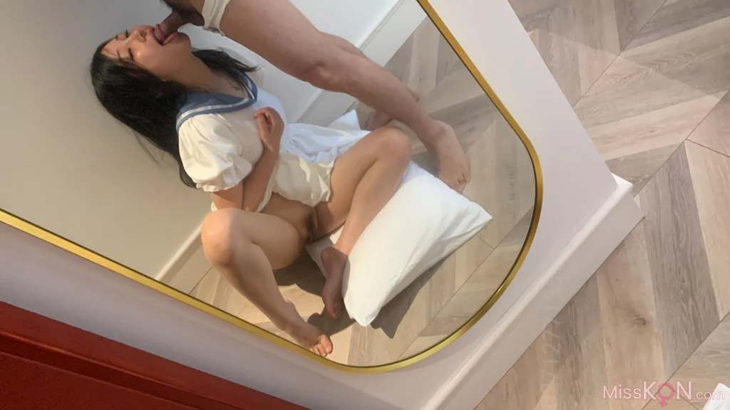 [Private Photoshoot] 纯纯玲： 纯欲学生妹 全尺度私拍