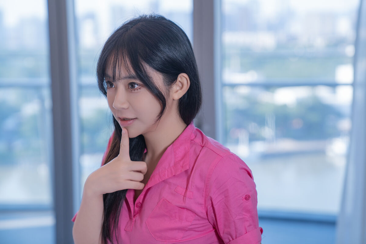 YiTuYu艺图语 Vol.10518 Yi Yuan Tong Xue Jodie