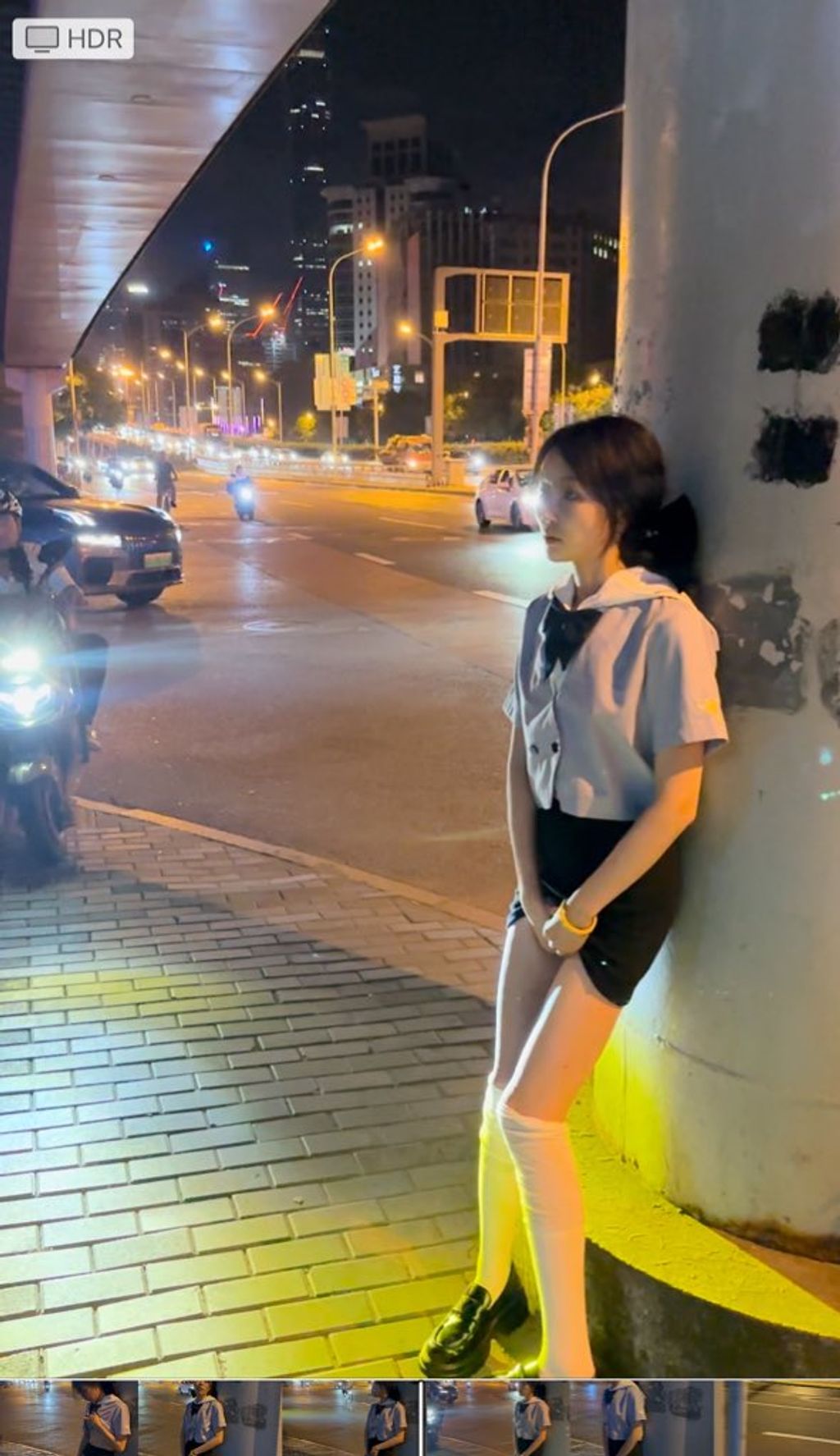 彤彤乖： 喜欢户外露出