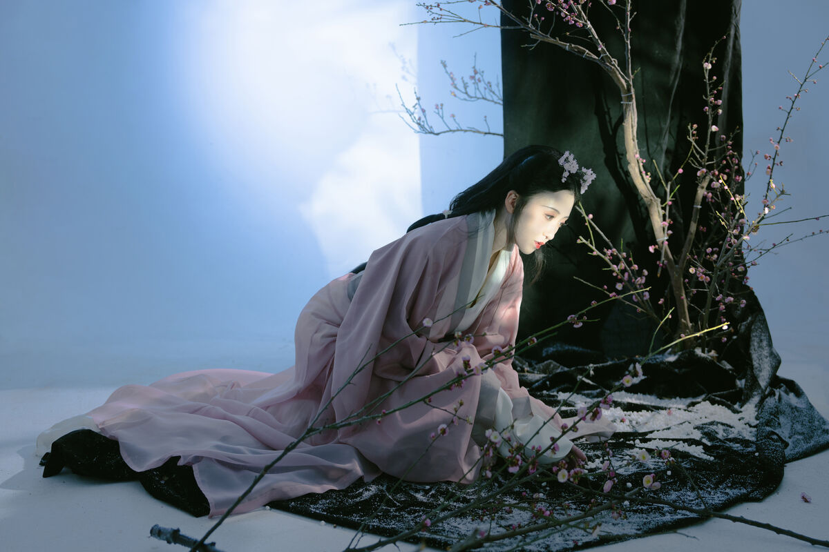 YiTuYu艺图语 Vol.10344 Bai Yi Chun