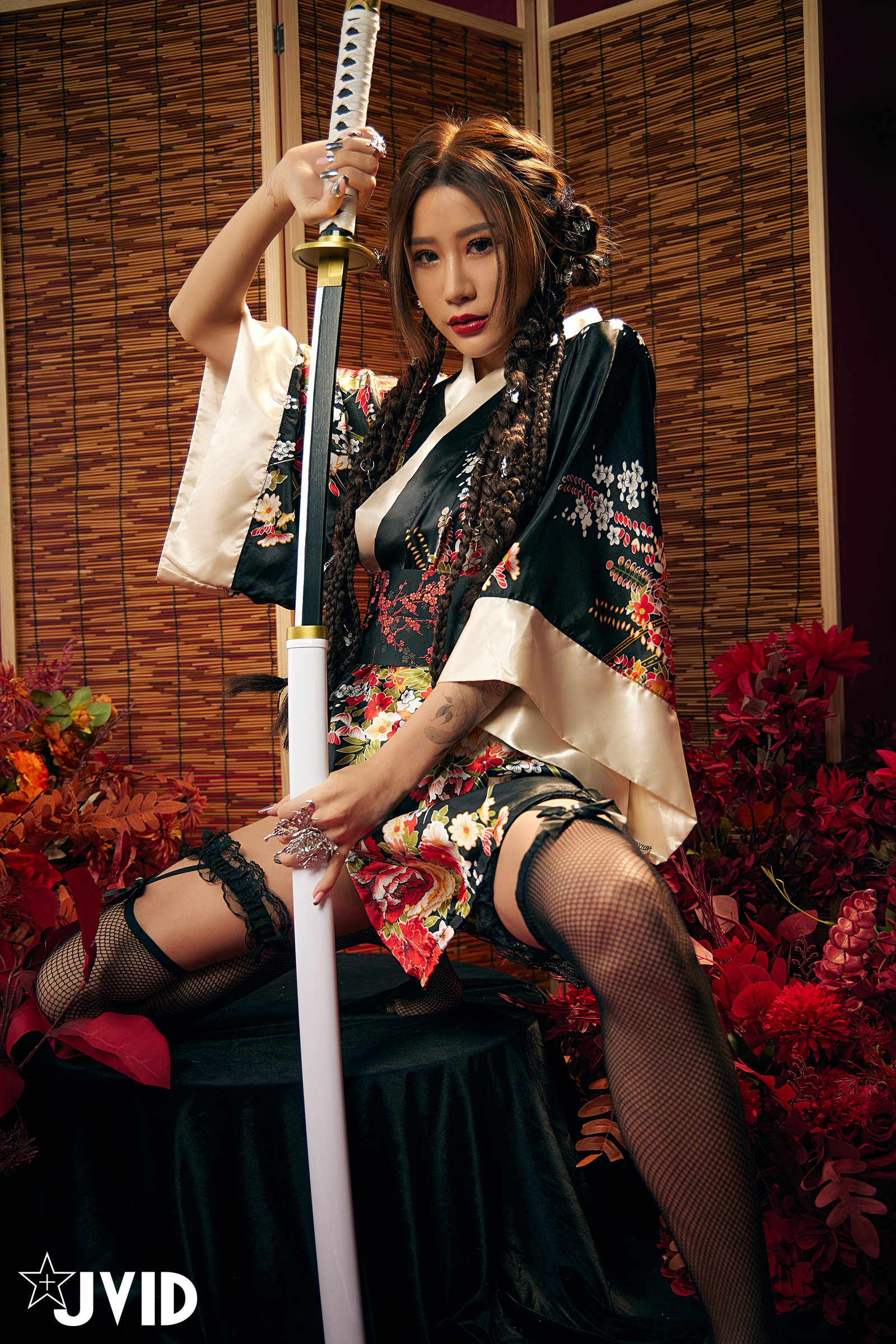 [JVID] Lara 雙囍 – 聖上寵幸首選～傾國傾城囍媚娘 婀娜多姿 酥胸外露