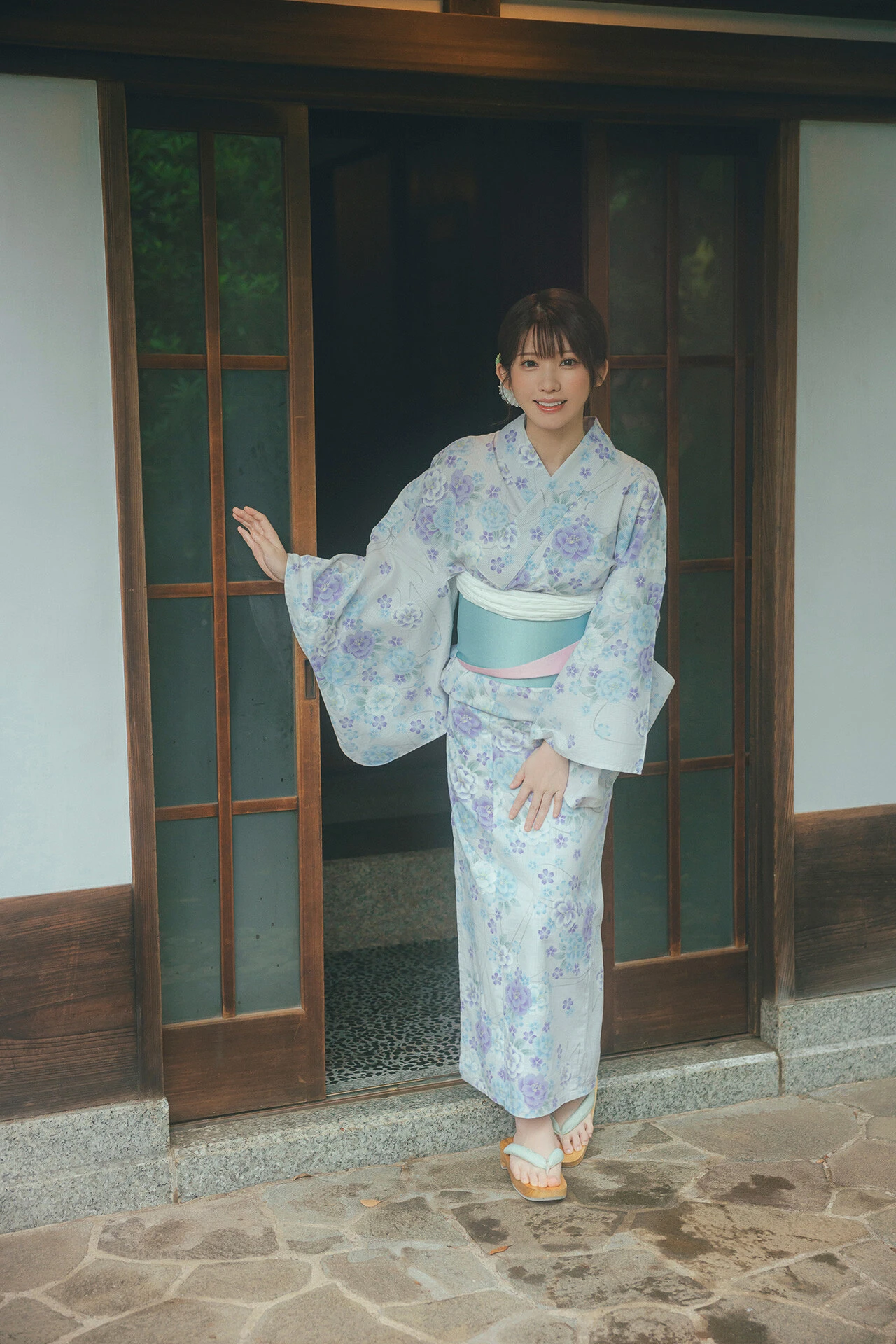 Enako えなこ, FLASHデジタル写真集 「あの夏の日を覚えてますか？」