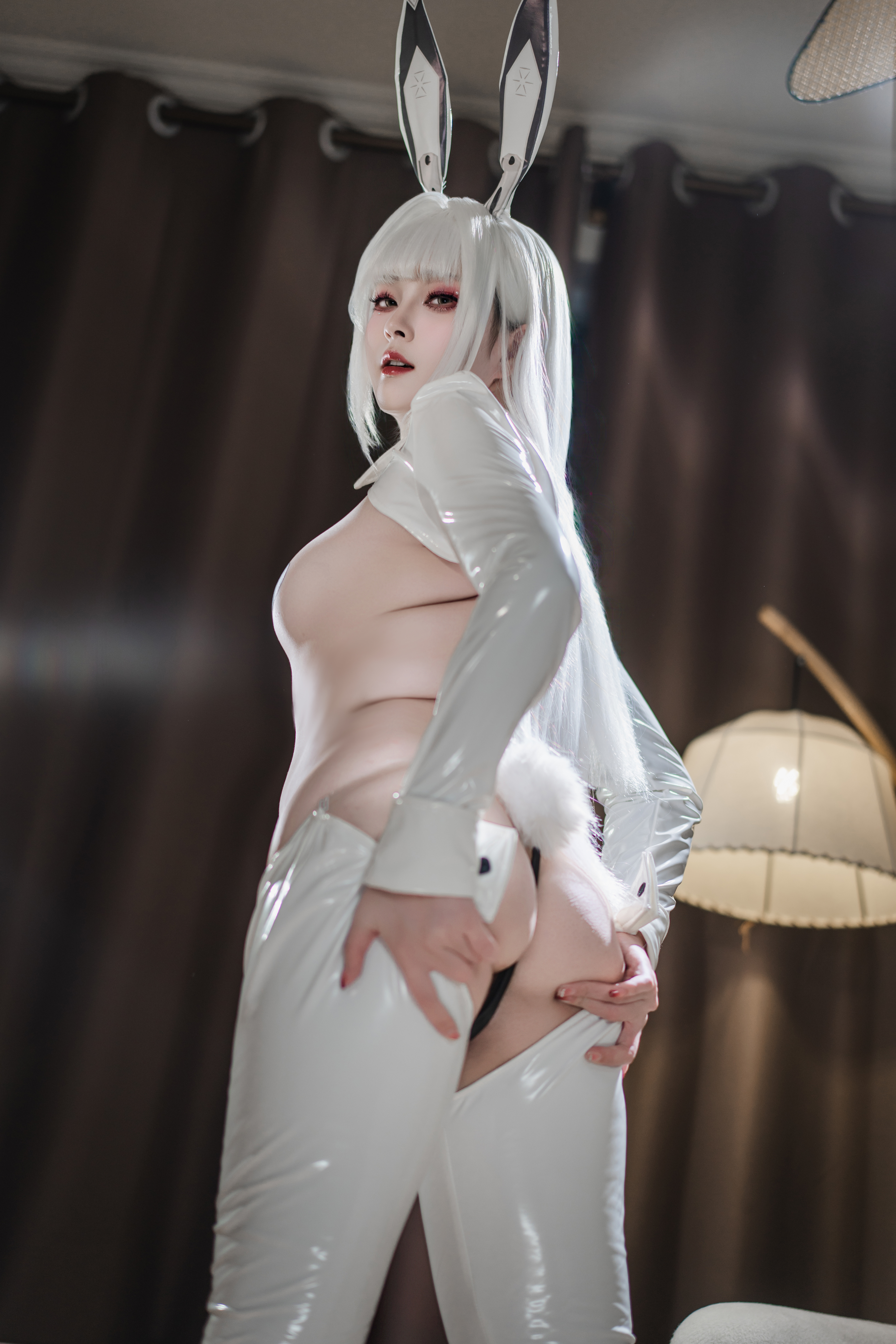 [Cosplay] Natsuko夏夏子 Nikke胜利女神 布兰儿 逆兔女郎