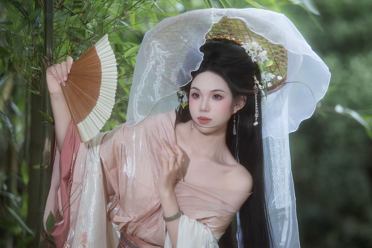YiTuYu艺图语 Vol.10497 Yi Ming