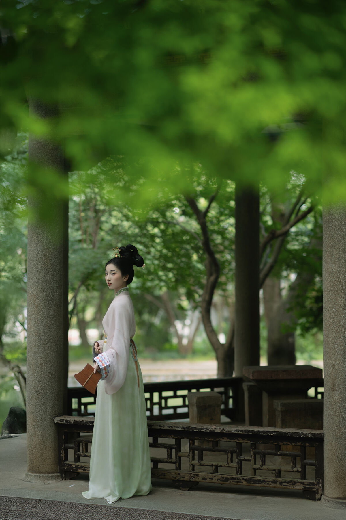 YiTuYu艺图语 Vol.10483 Qi E Rong Rong