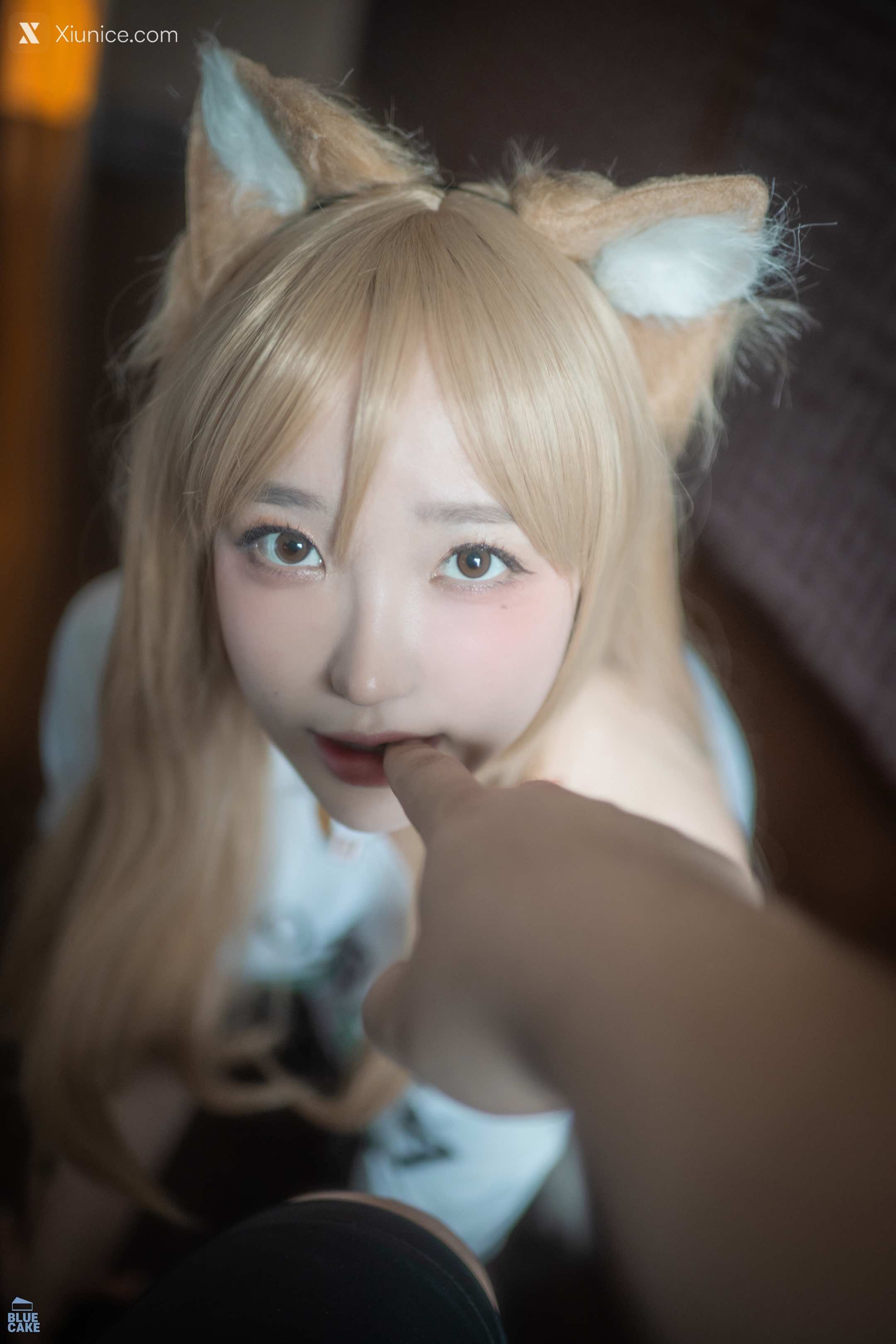 BLUECAKE Son Ye-Eun (손예은) – Puss Puss (+RED Ver + COSPLAY) 4K