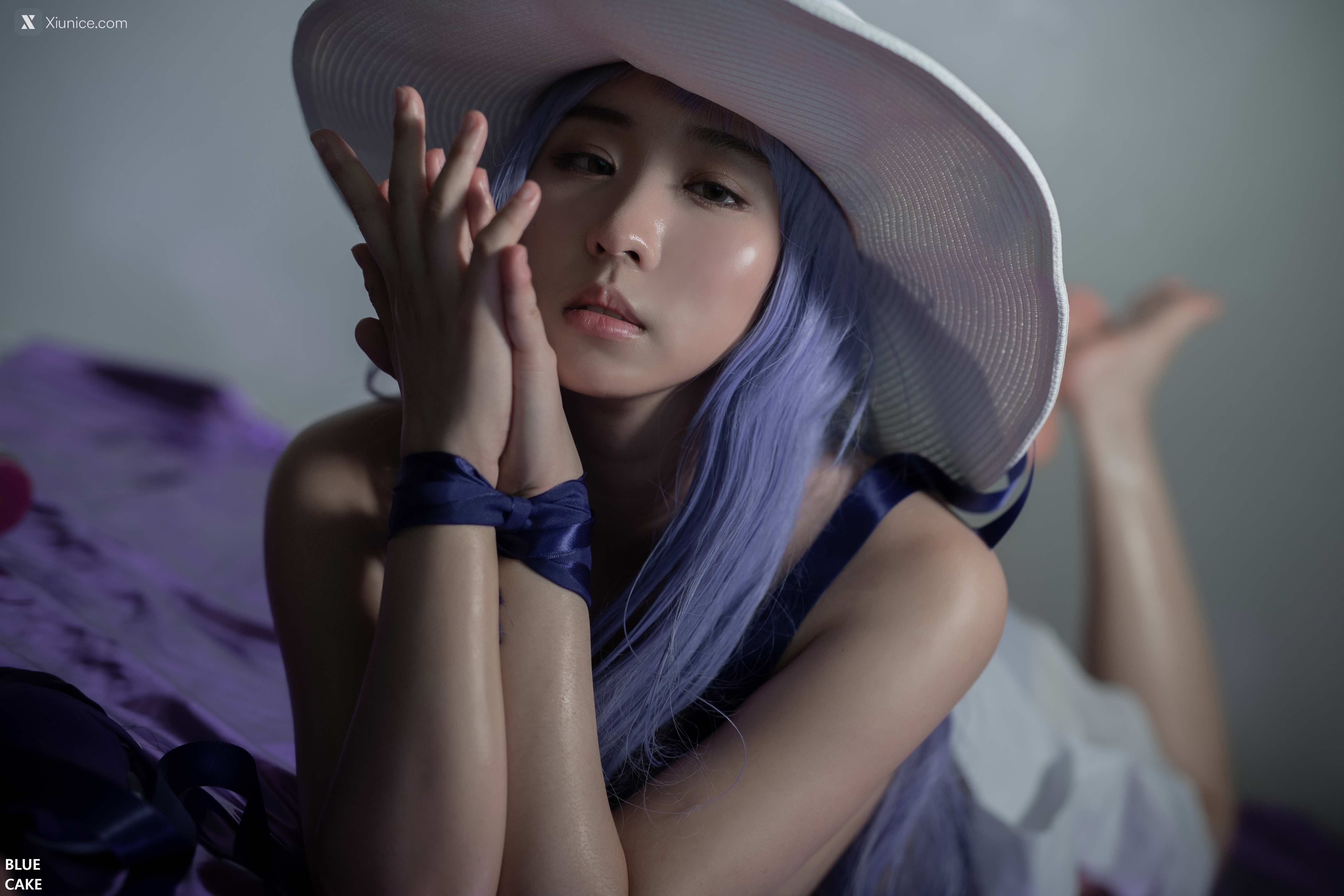 BLUECAKE Nono – Pool Party Caitlyn 4K