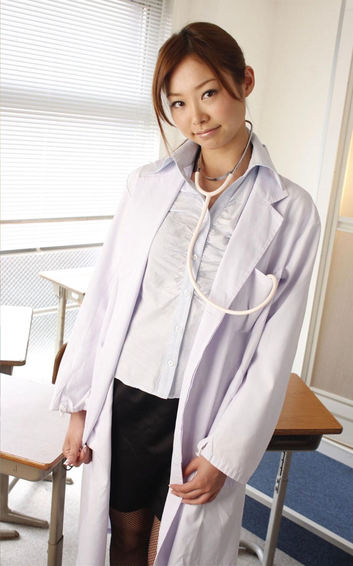 Sarasa Hara 夏目彩春 - 妄想DIGITAL写真集 保健室の先生