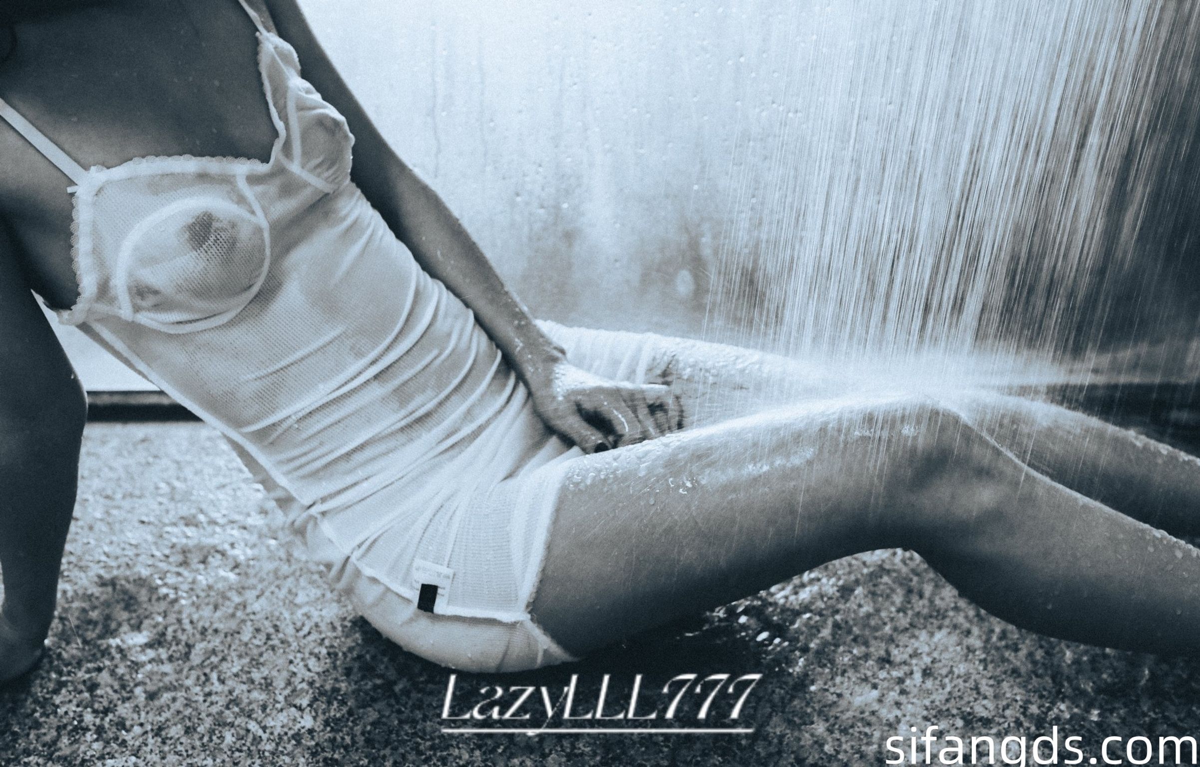 [OtherXXX] LazyLLL777(阿七)： 网红摄影师 全尺度唯美私拍