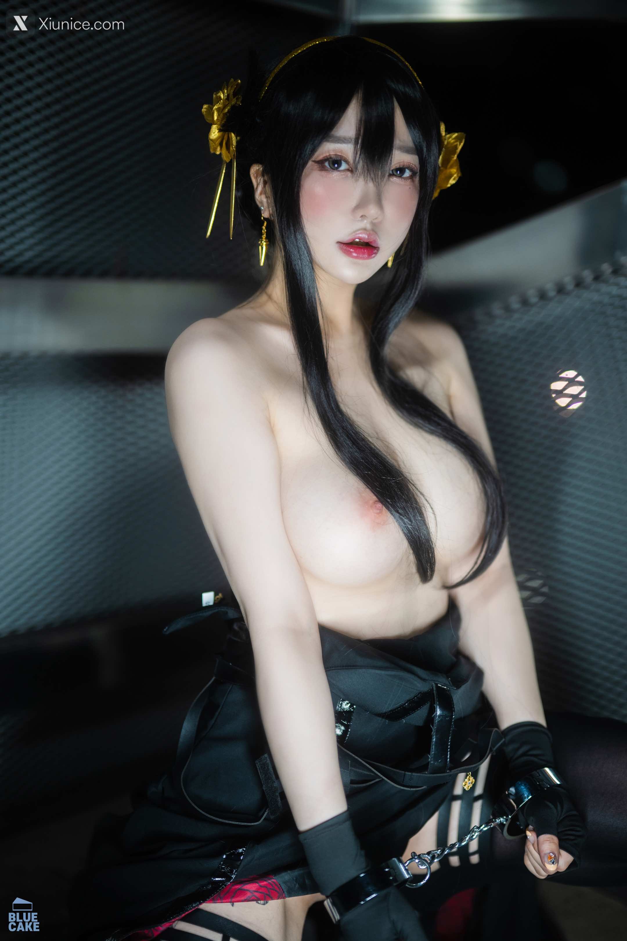 BLUECAKE Son Ye-Eun (손예은) – Black Rose RED+ 4K