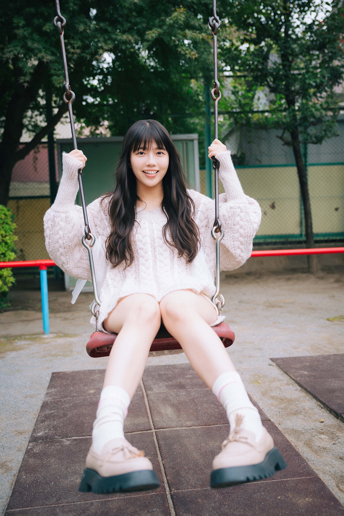 [Photobook] STU48 工藤理子「LOOK ME！！」【ヤングチャンピオンデジグラ】