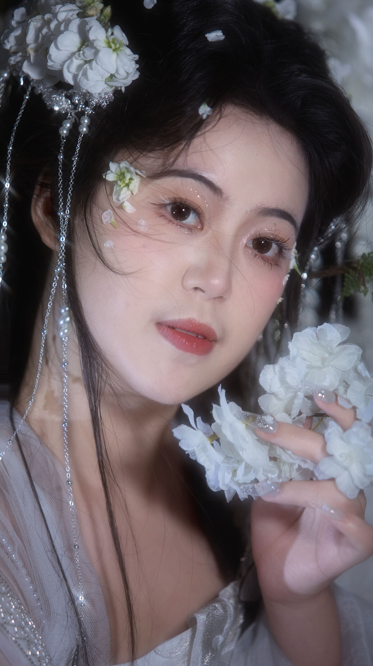YiTuYu艺图语 Vol.10561 Yi Ming